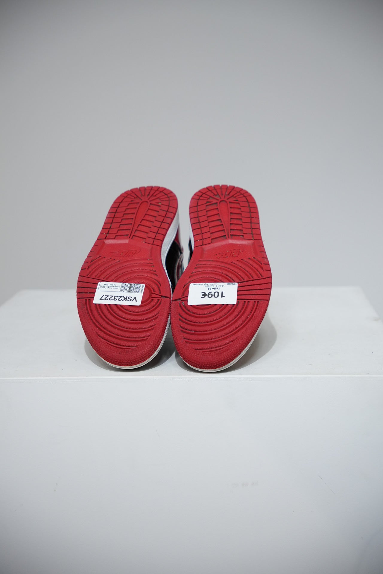 Jordan 1 High Patent Bred (Taille 39)