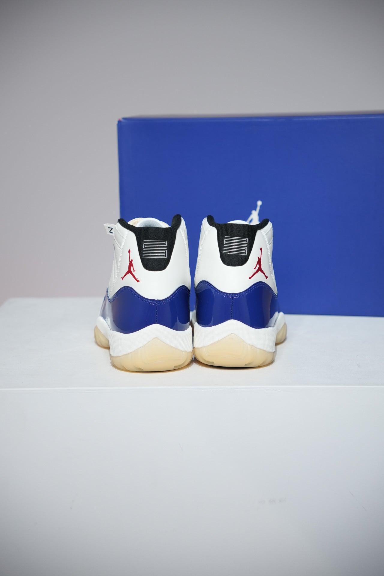 Jordan 11 Rare Air (Taille 40,5)