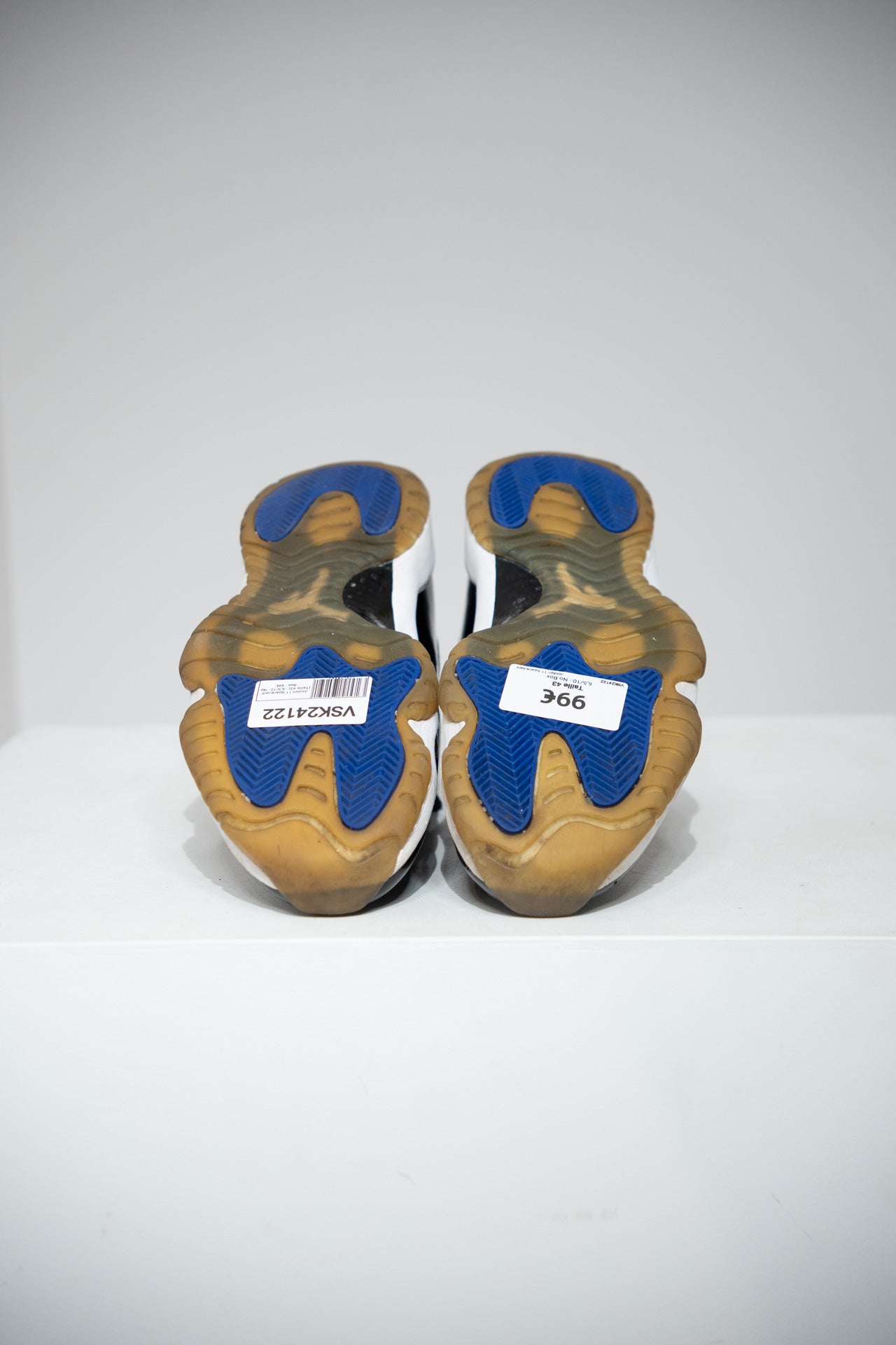 Jordan 11 SpaceJam (Taille 43)