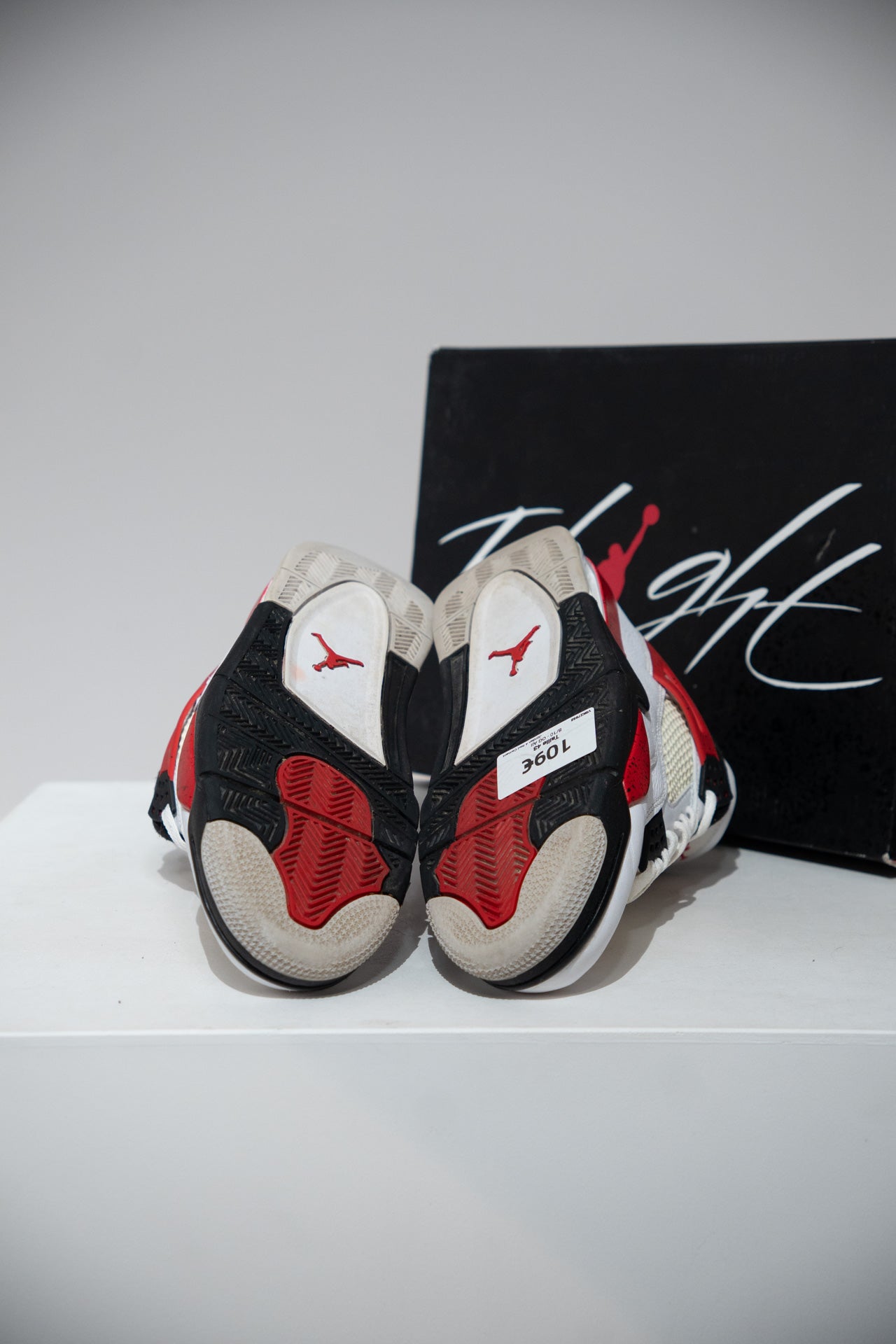 Jordan 4 Red Cement (Taille 43)
