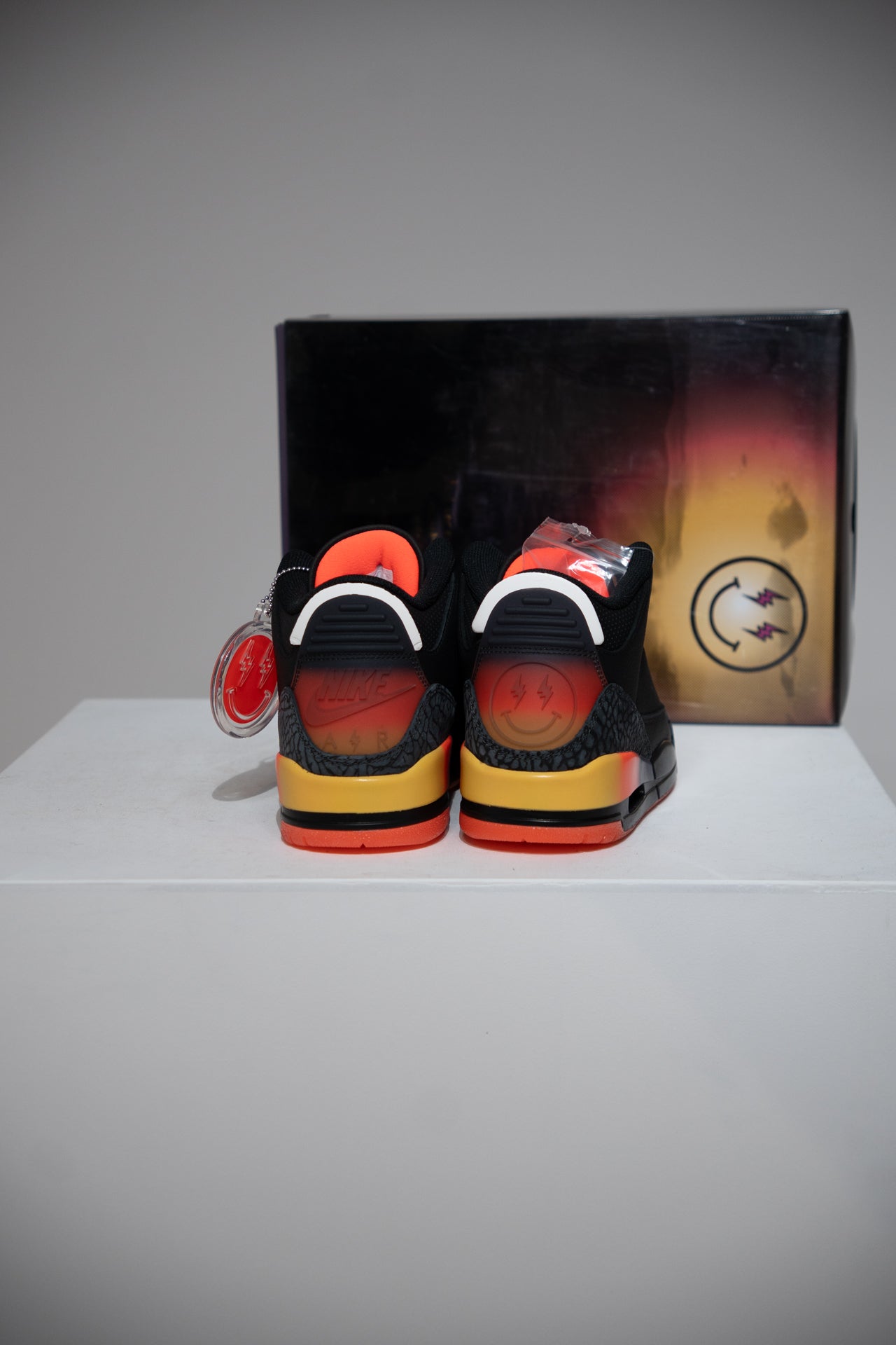 Jordan 3 J Balvin Rio (Taille 38)