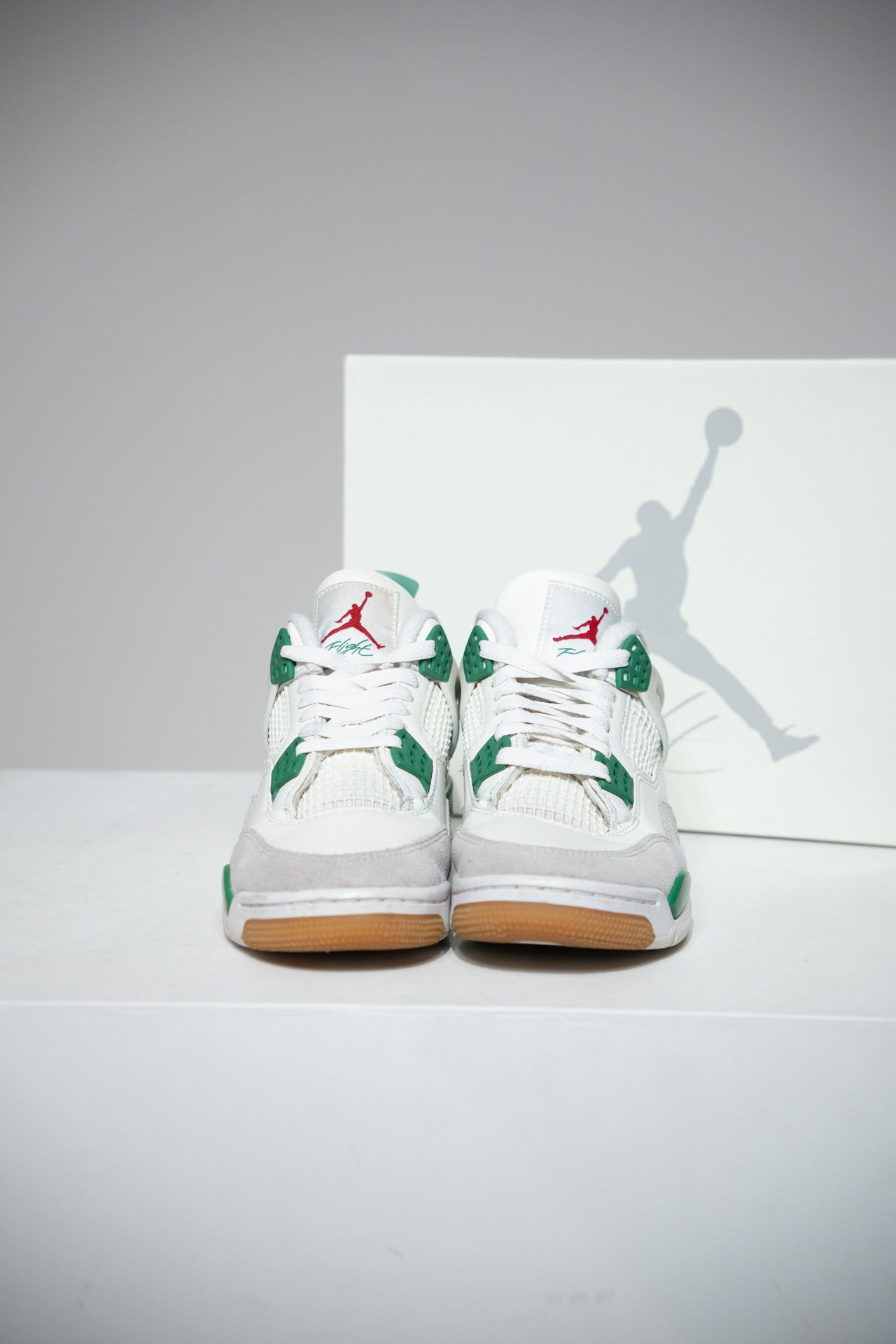 Jordan 4 SB pine Green (Taille 37,5)