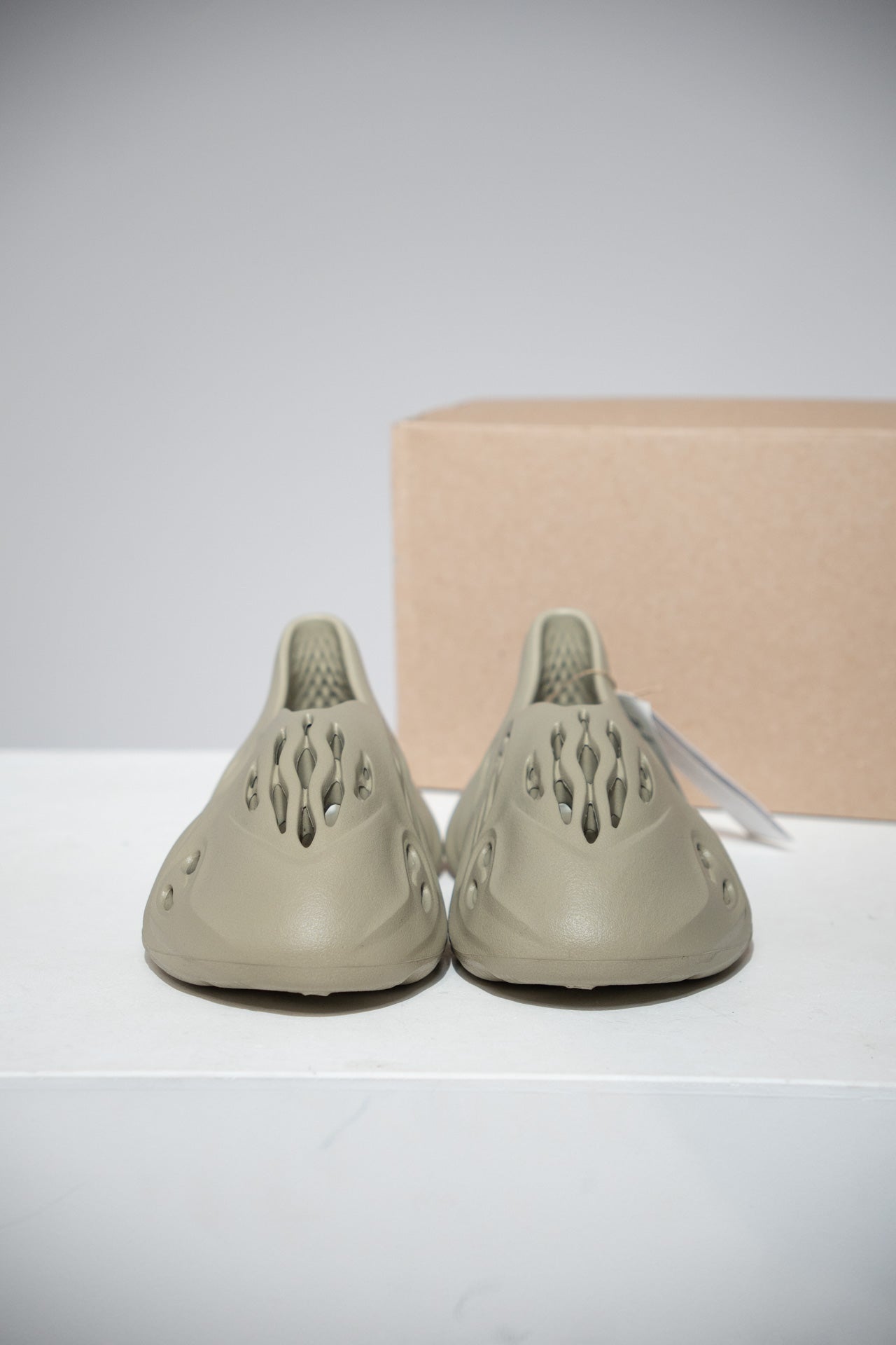 Foam Runner Stone Salt (Taille 45)