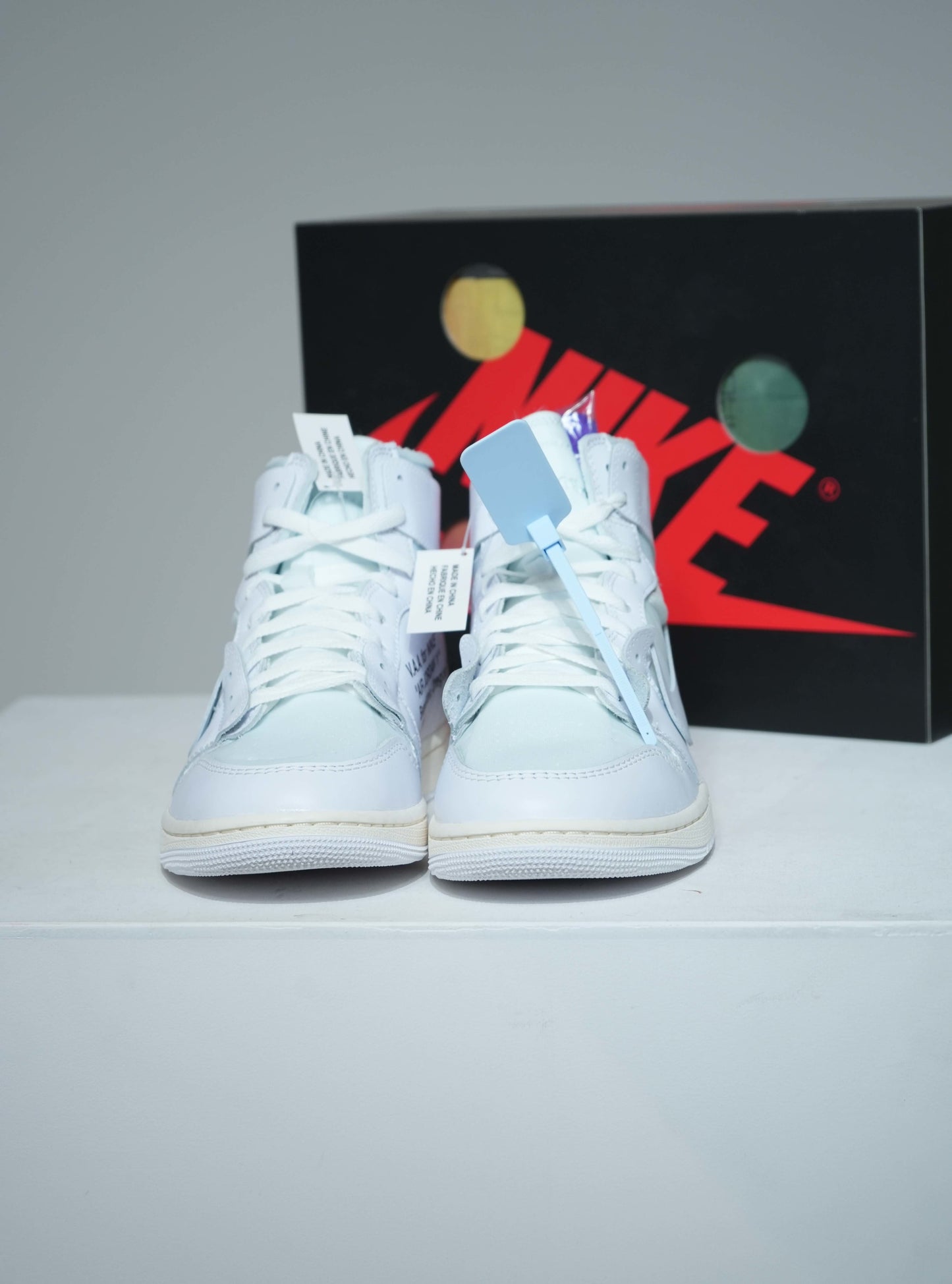Jordan 1 High Off White Alaska (Taille 44,5)