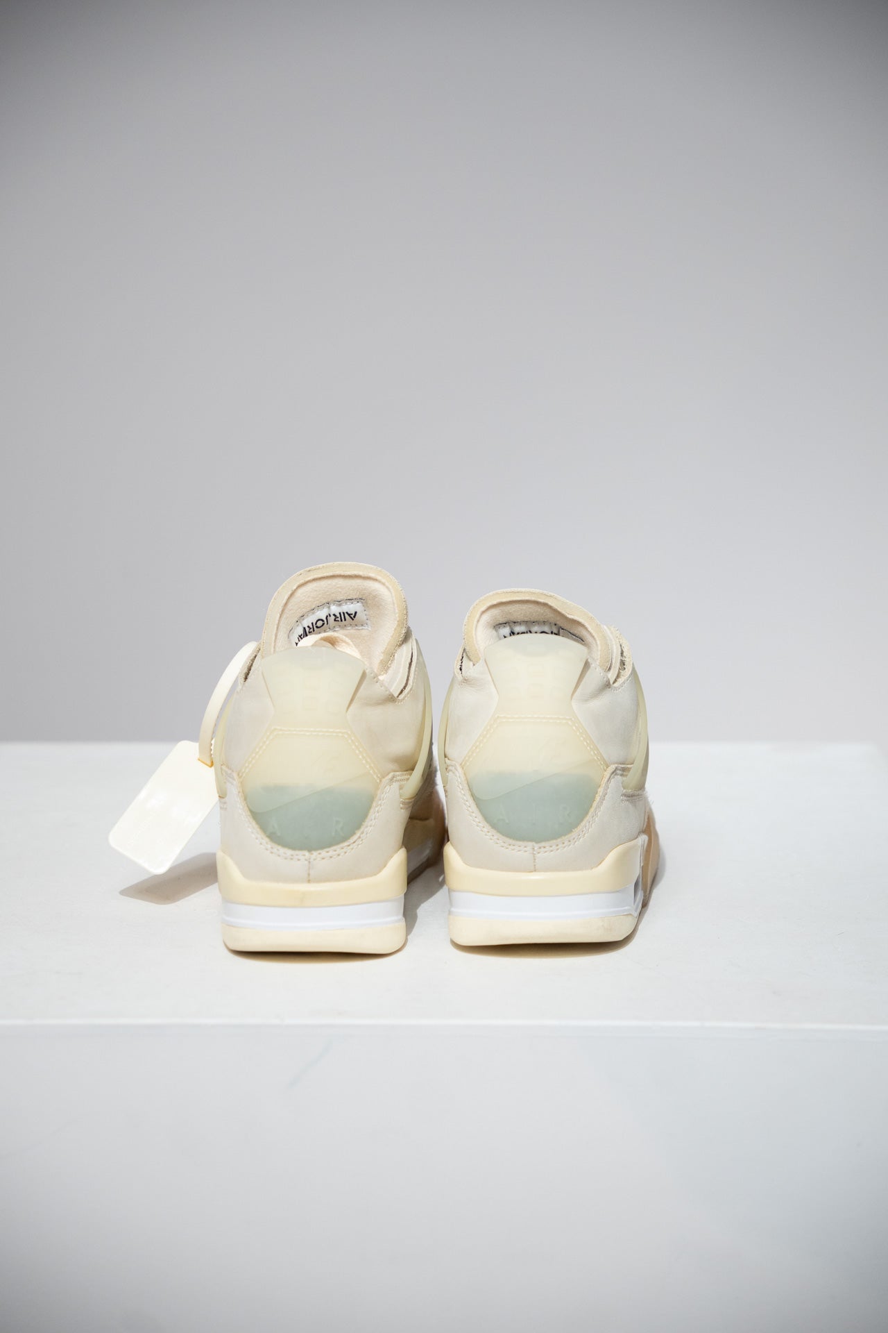 Jordan 4 Off-White Sail (Taille 36)