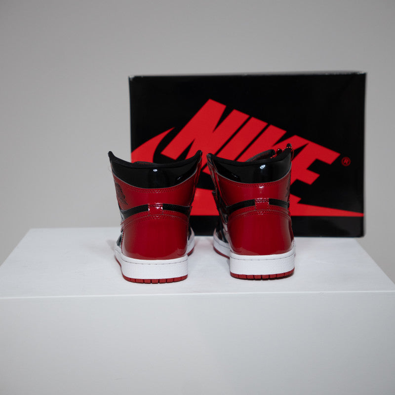 Jordan 1 High Patent Bred (Taille 42,5)
