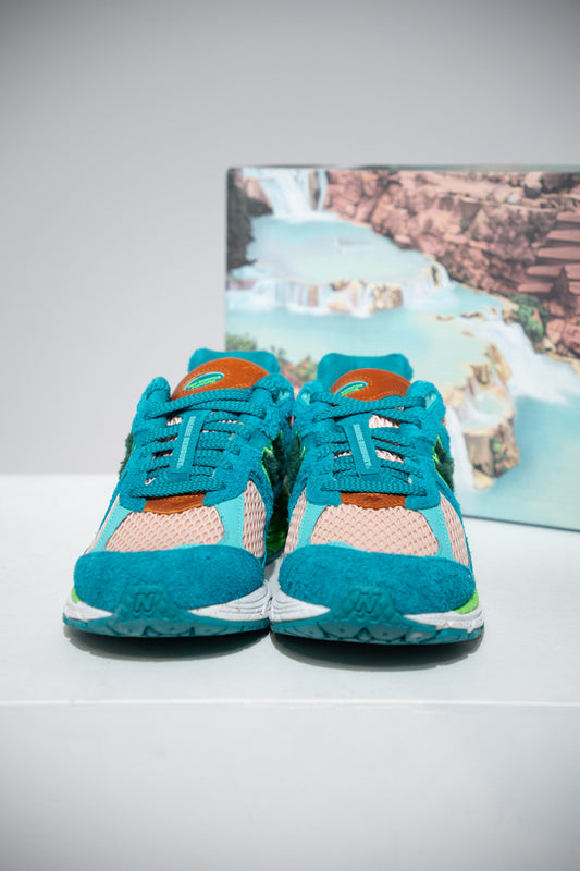 New Balance 2002R Salehe Bemburry Water Be The Guide (Taille 45,5)