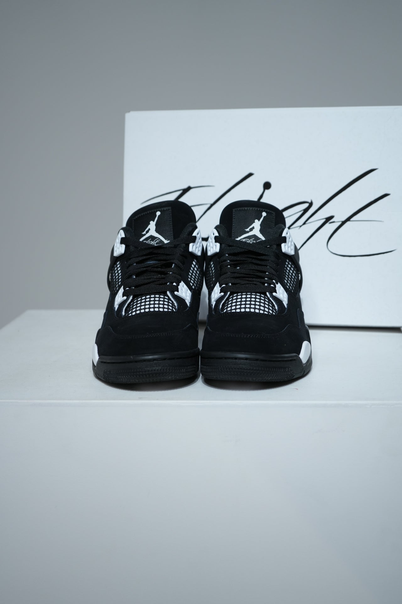 Jordan 4 White Thunder (Taille 44)
