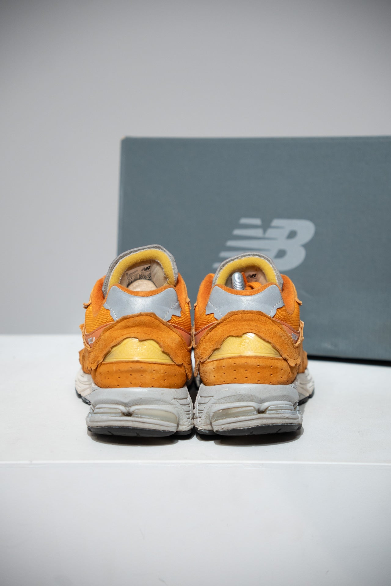 New Balance 2002R Protection Pack Orange (Taille 44,5)
