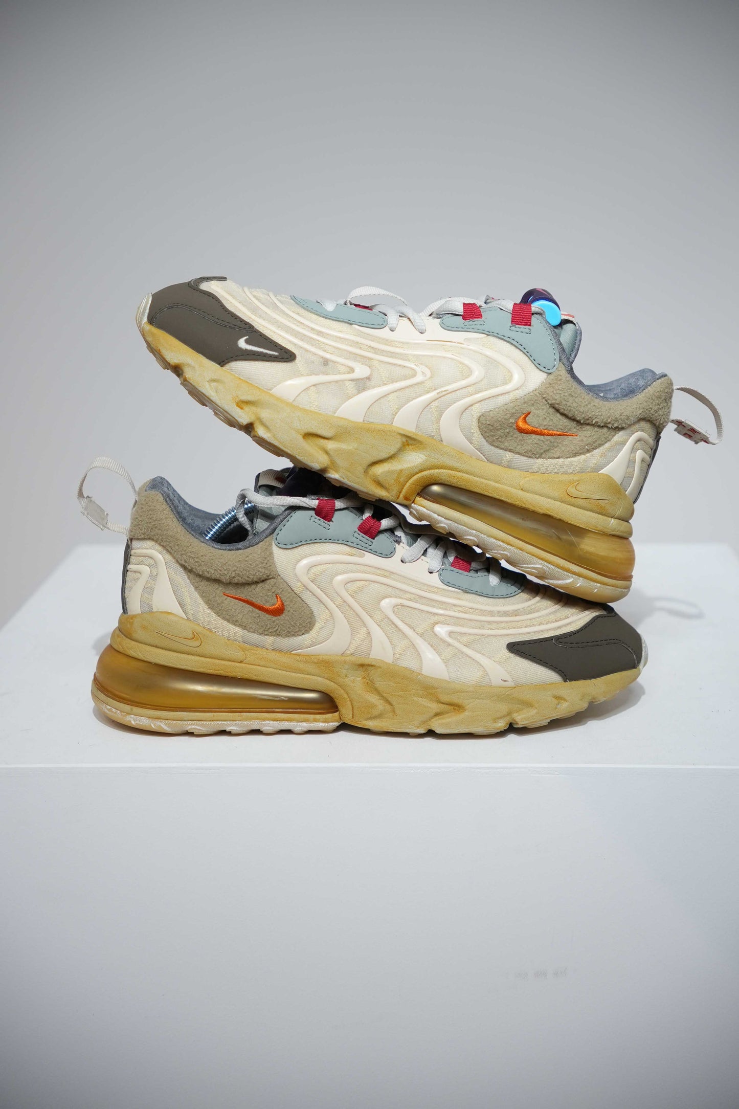 Air Max 270 React Travis Scott (Taille 42)