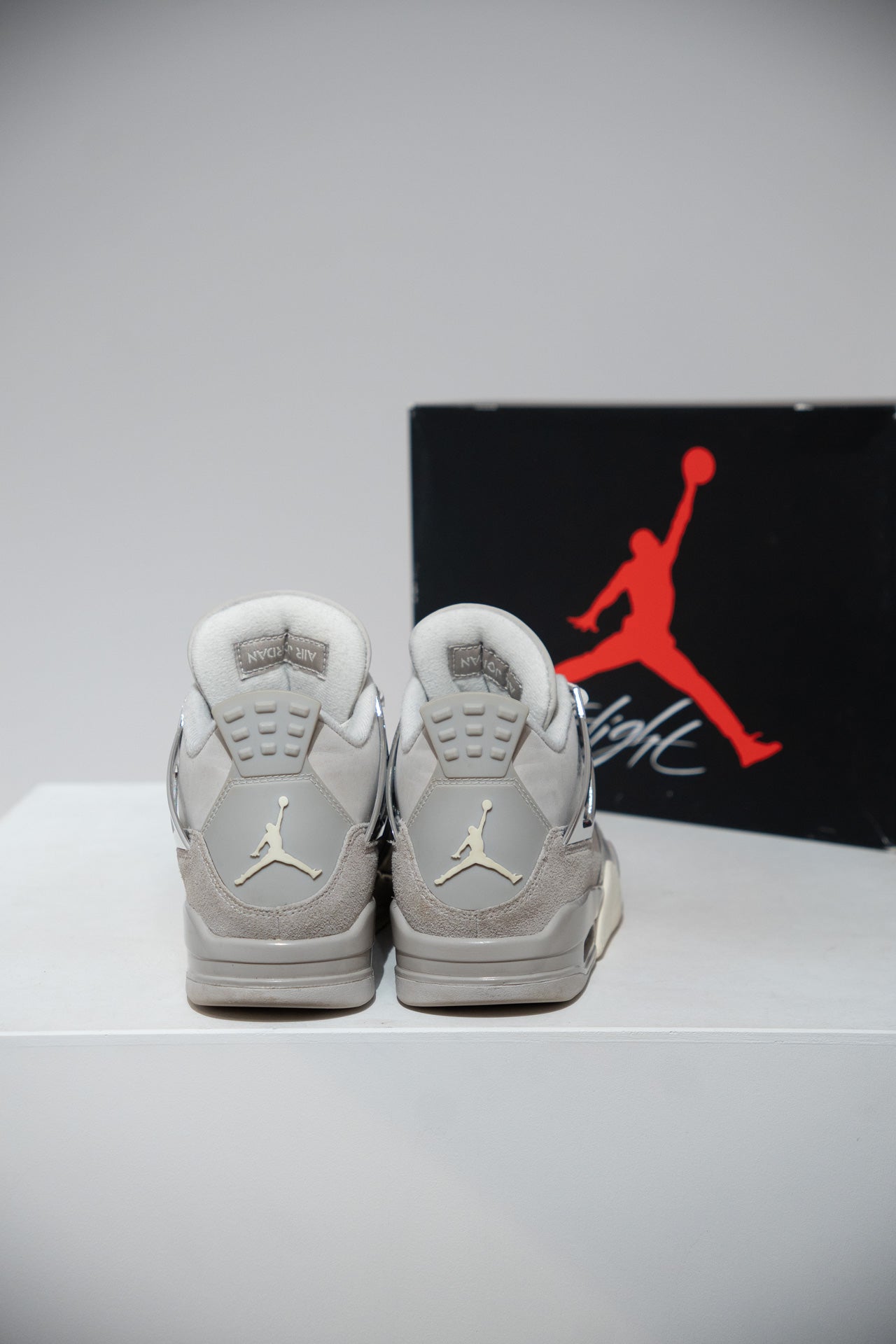 Jordan 4 Frozen Moments (Taille 38)