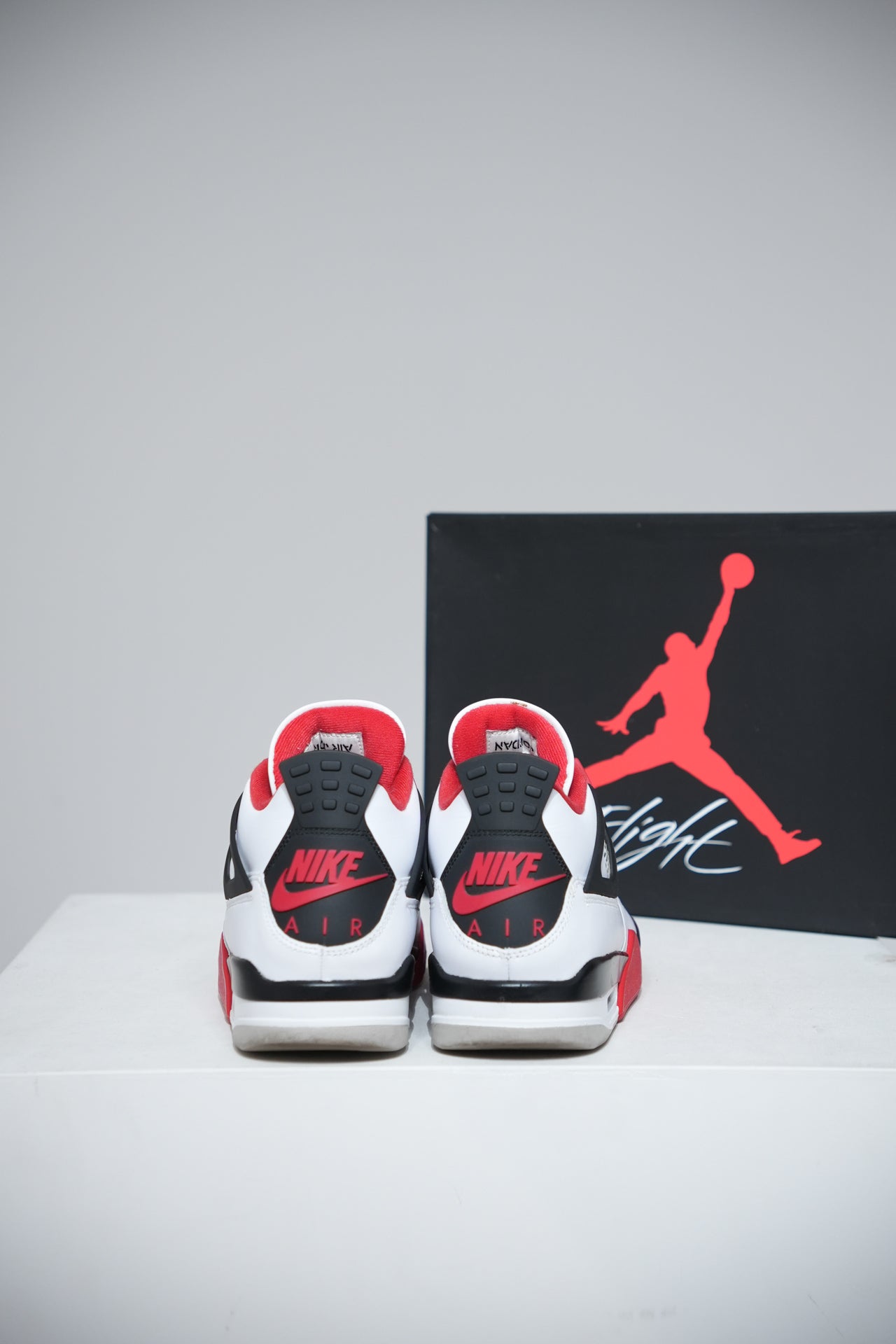 Jordan 4 Fire Red 2020 (Taille 42,5)