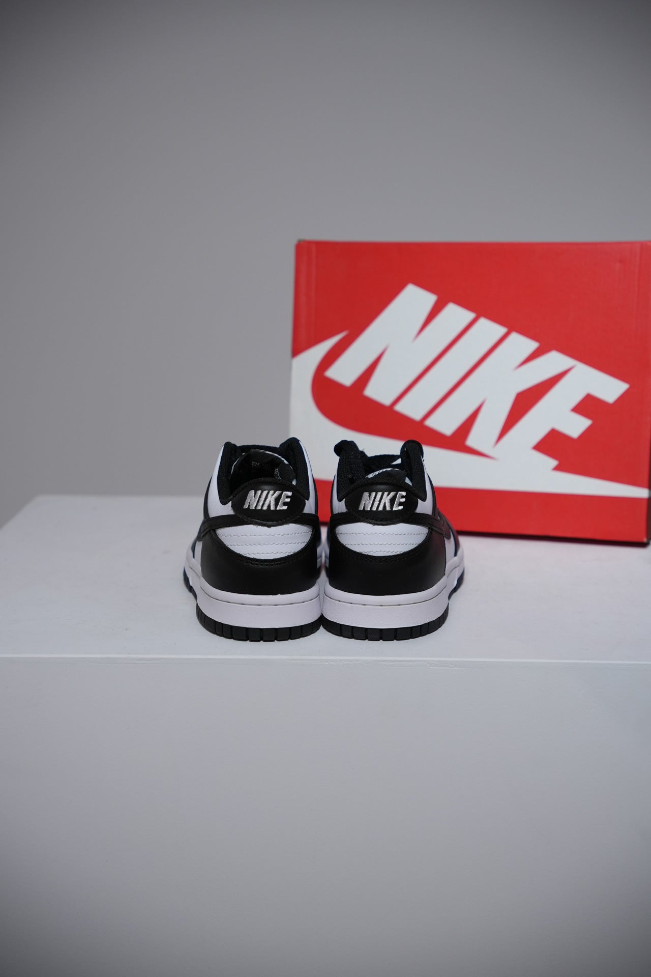 Dunk Low Panda GS (Taille 39)