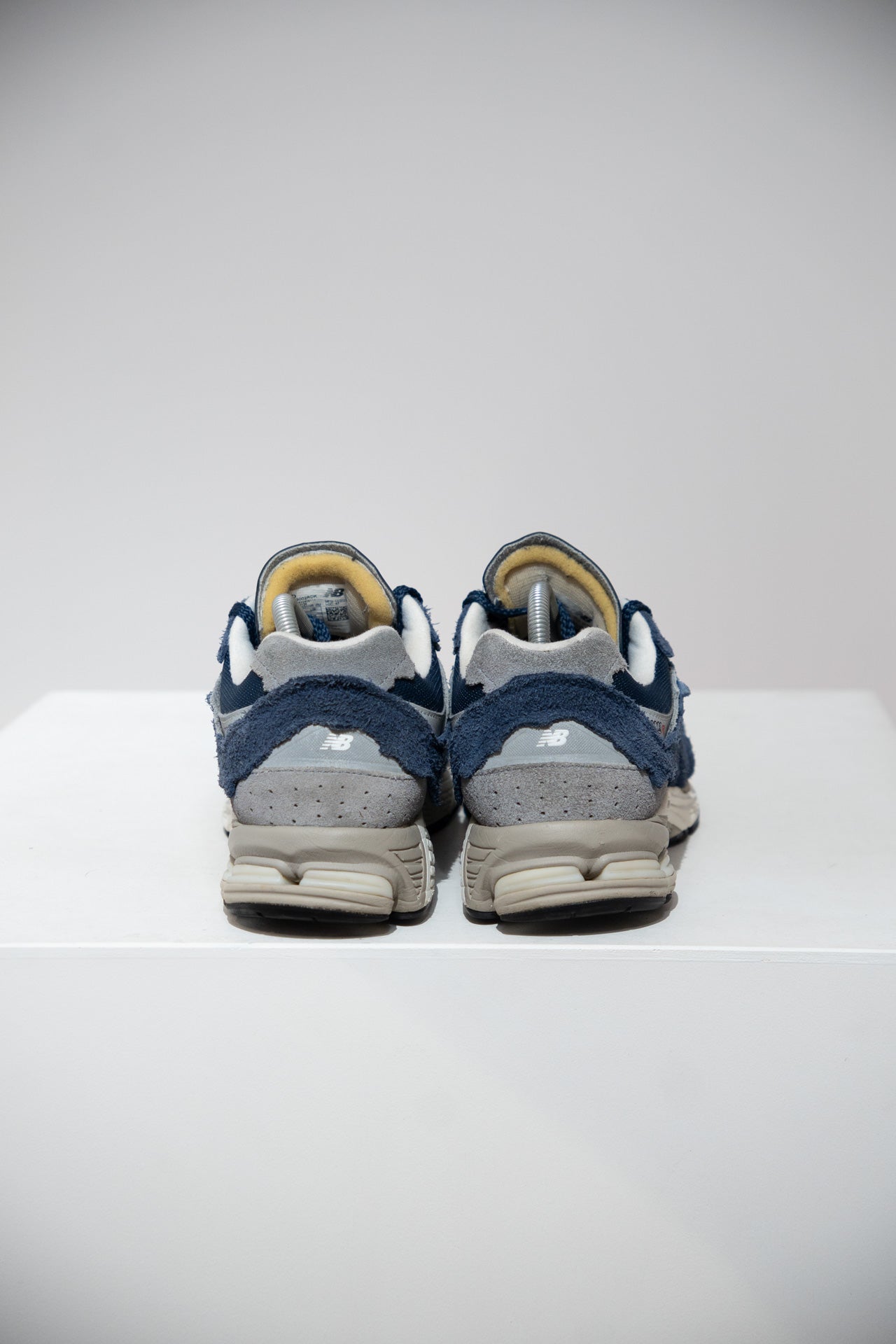 New Balance 2002R Protection Pack Navy (Taille 42)