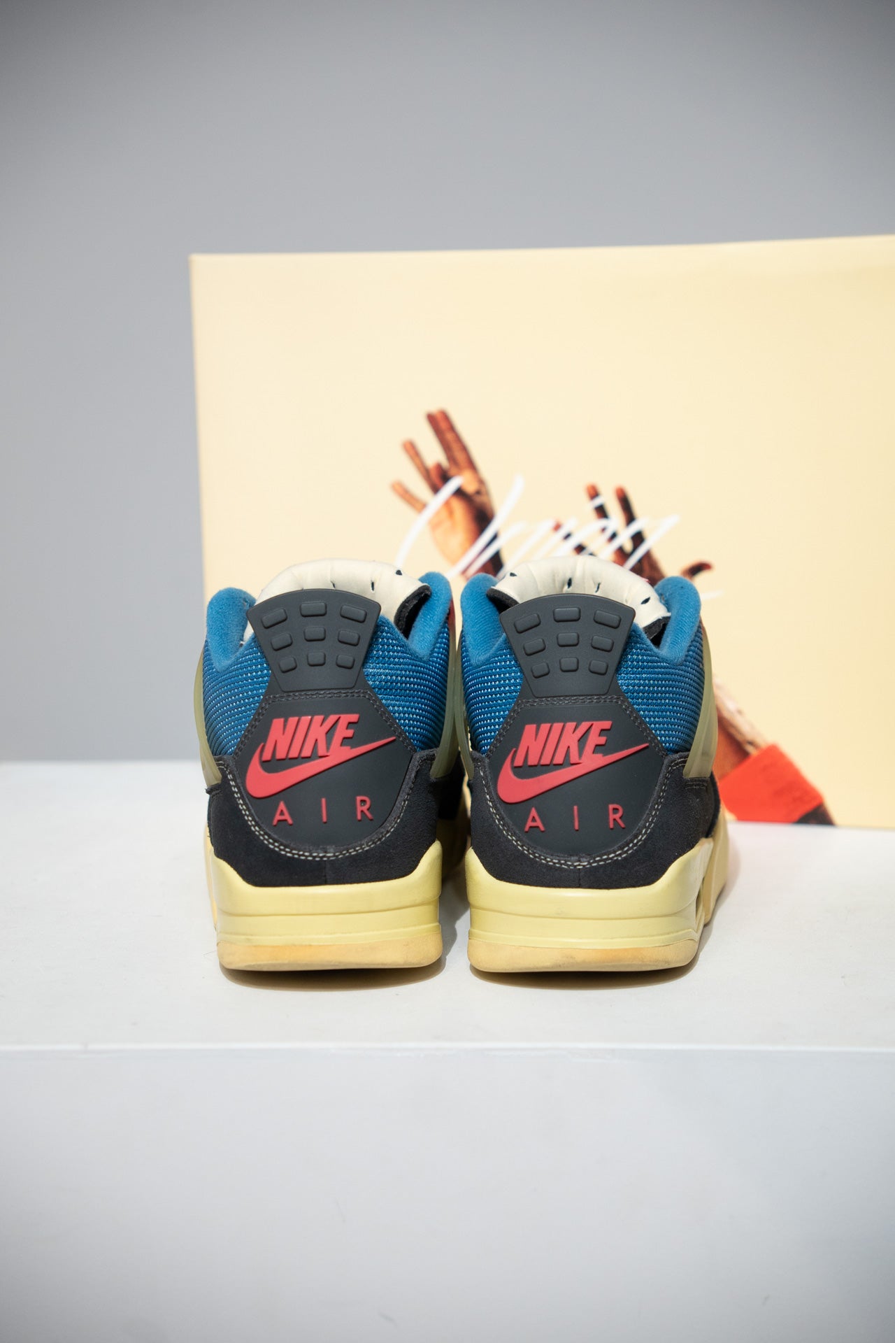 Jordan 4 Union Off-Noir (Taille 44)