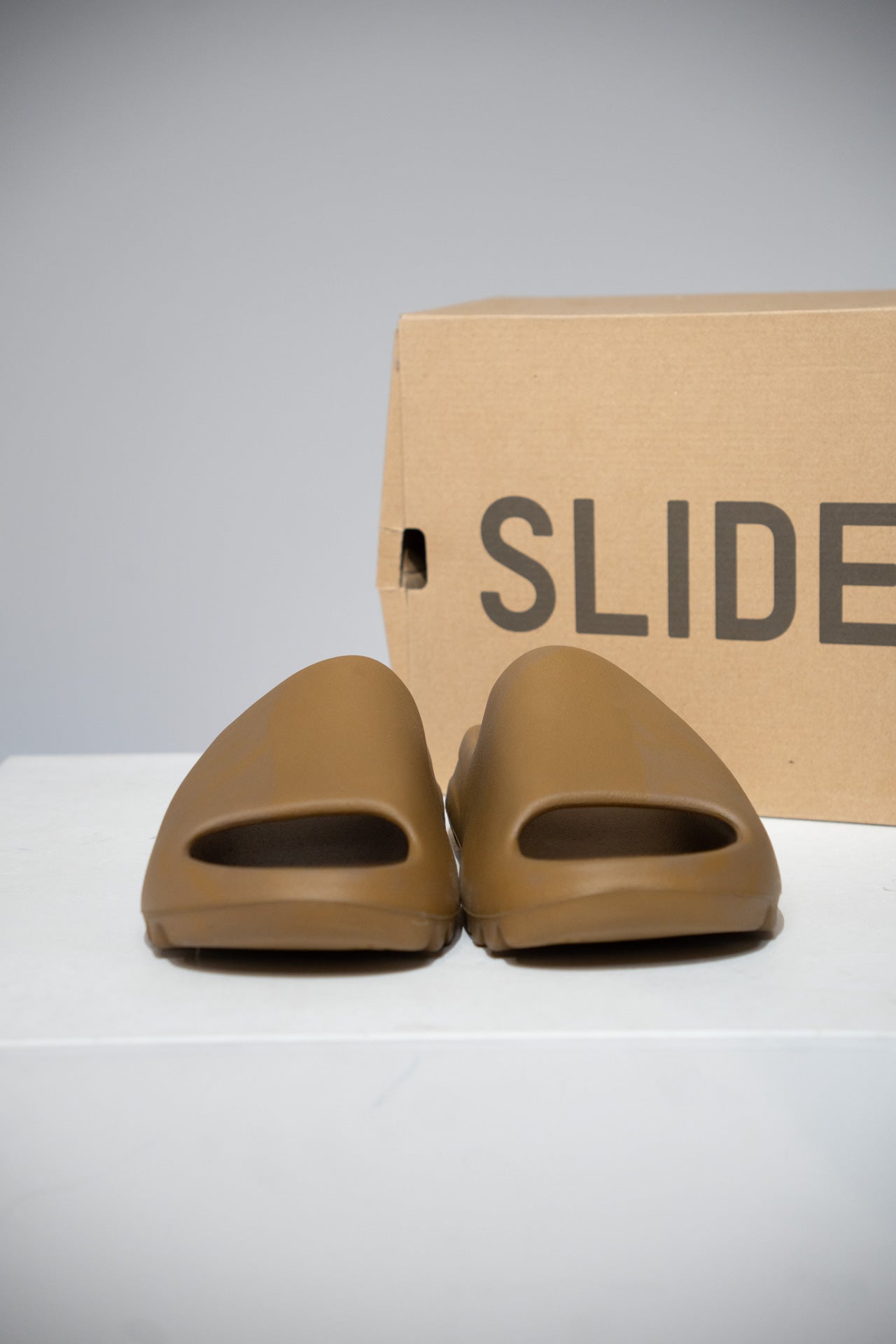 Yeezy Slide Ochre (Taille 42)