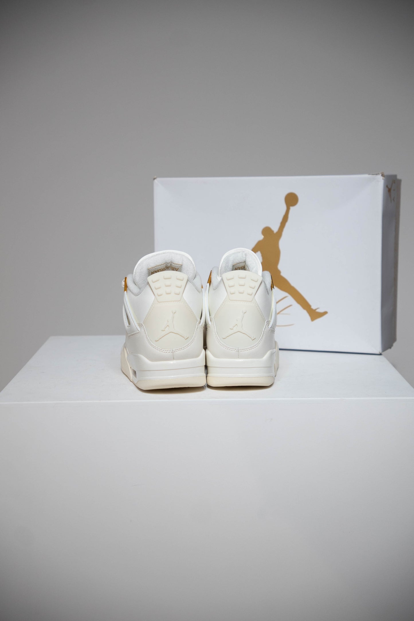 Jordan 4 Metallic Gold (Taille 42)