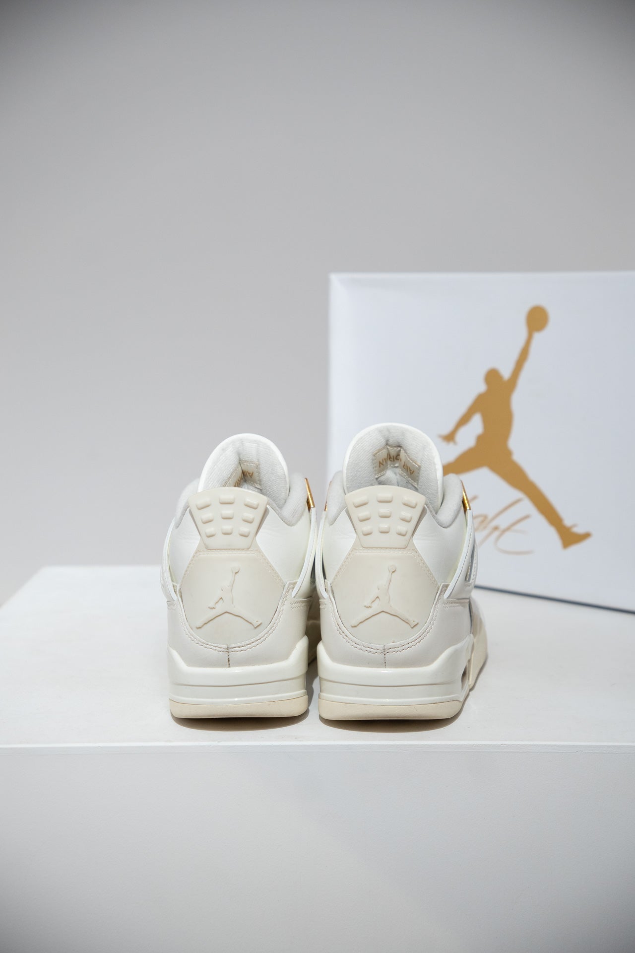 Jordan 4 Metallic Gold (Taille 42)