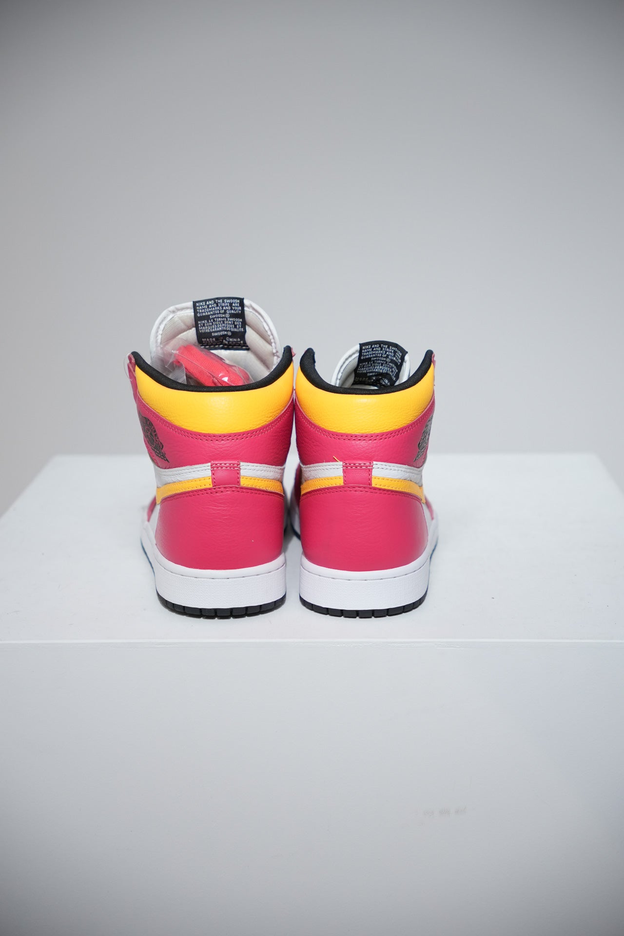 Jordan 1 High Fusion Red (Taille 43)