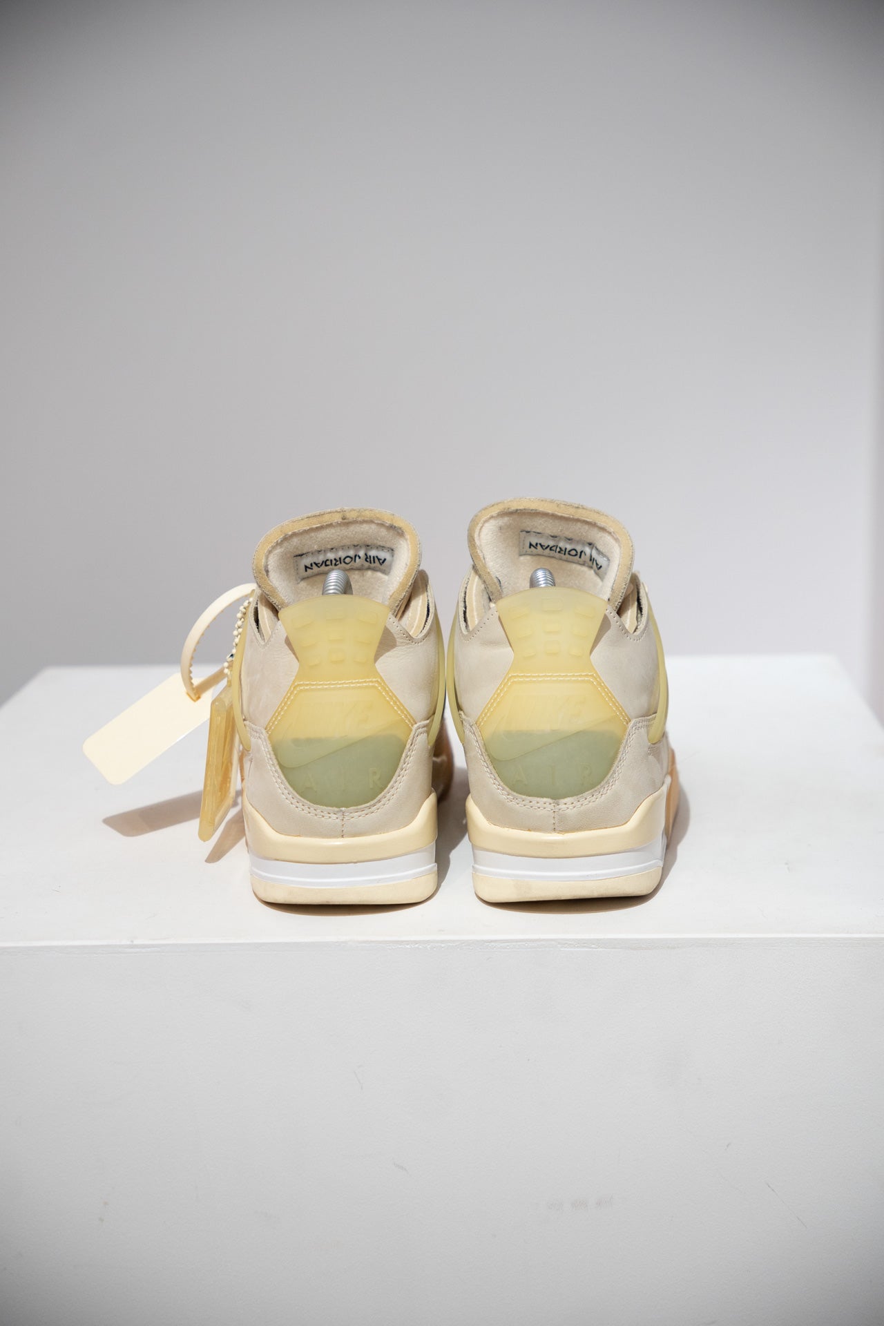 Jordan 4 Off-White Sail (Taille 38)