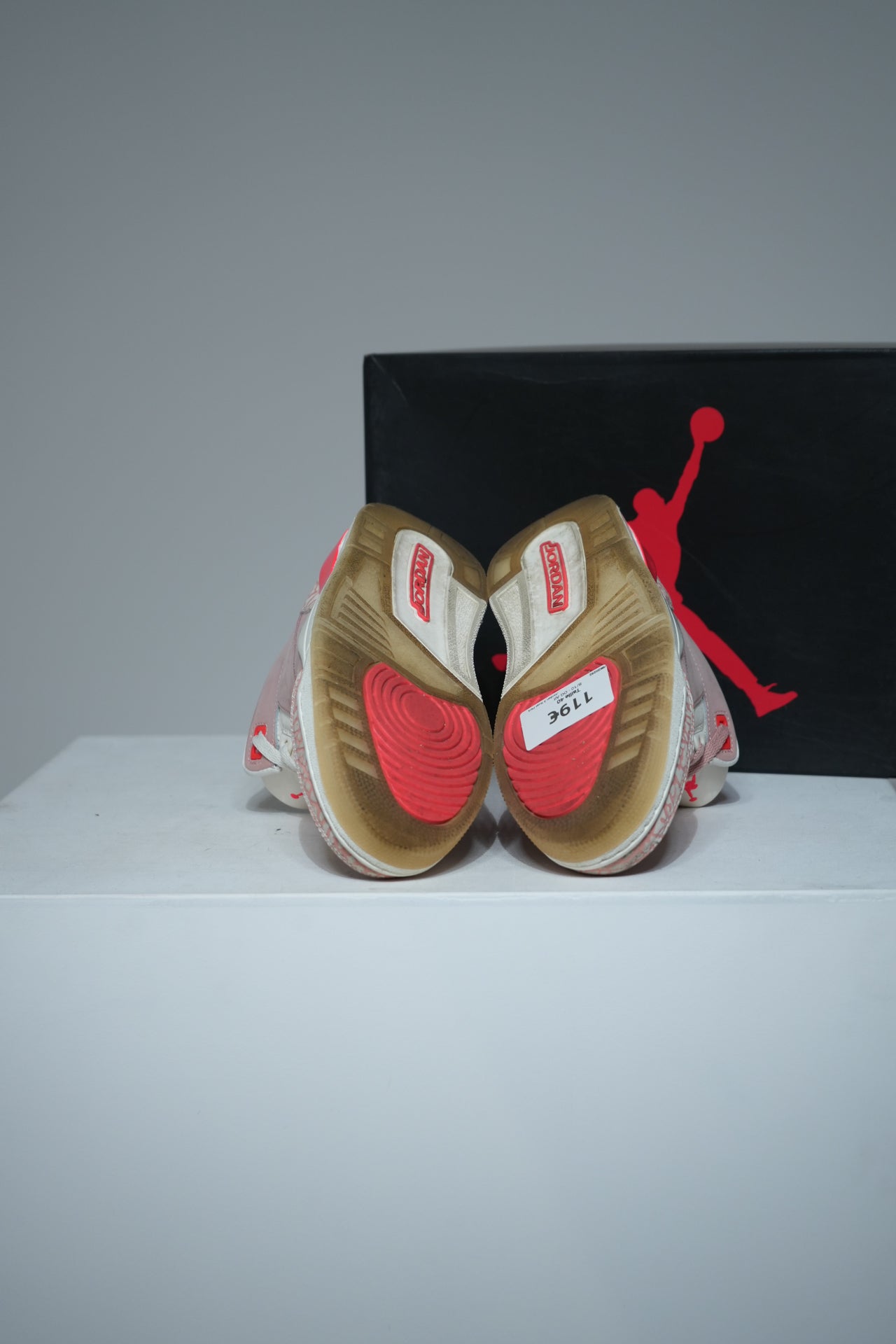 Jordan 3 Rust Pink (Taille 40)