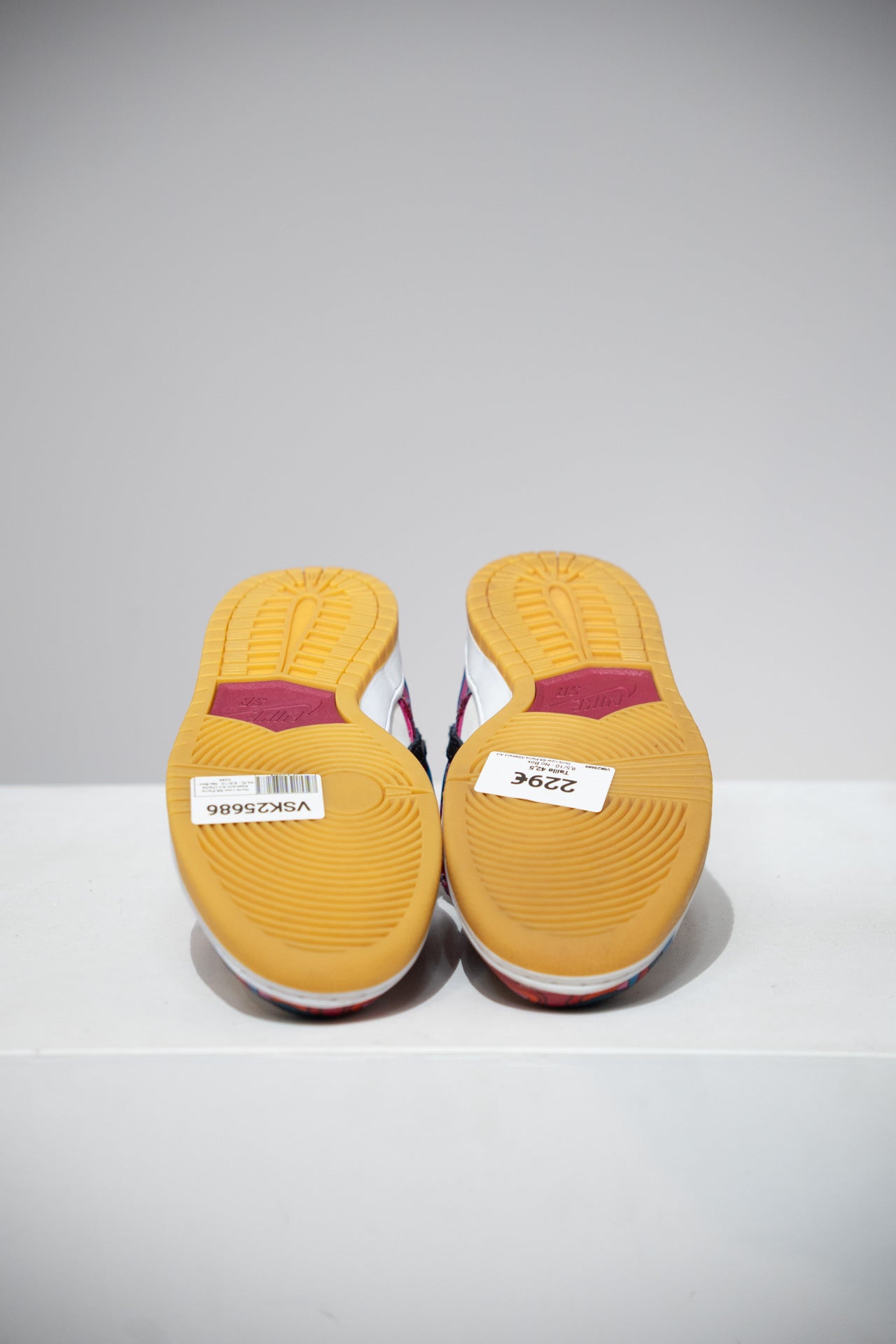 Dunk Low SB Parra Abstract Art (Taille 42,5)