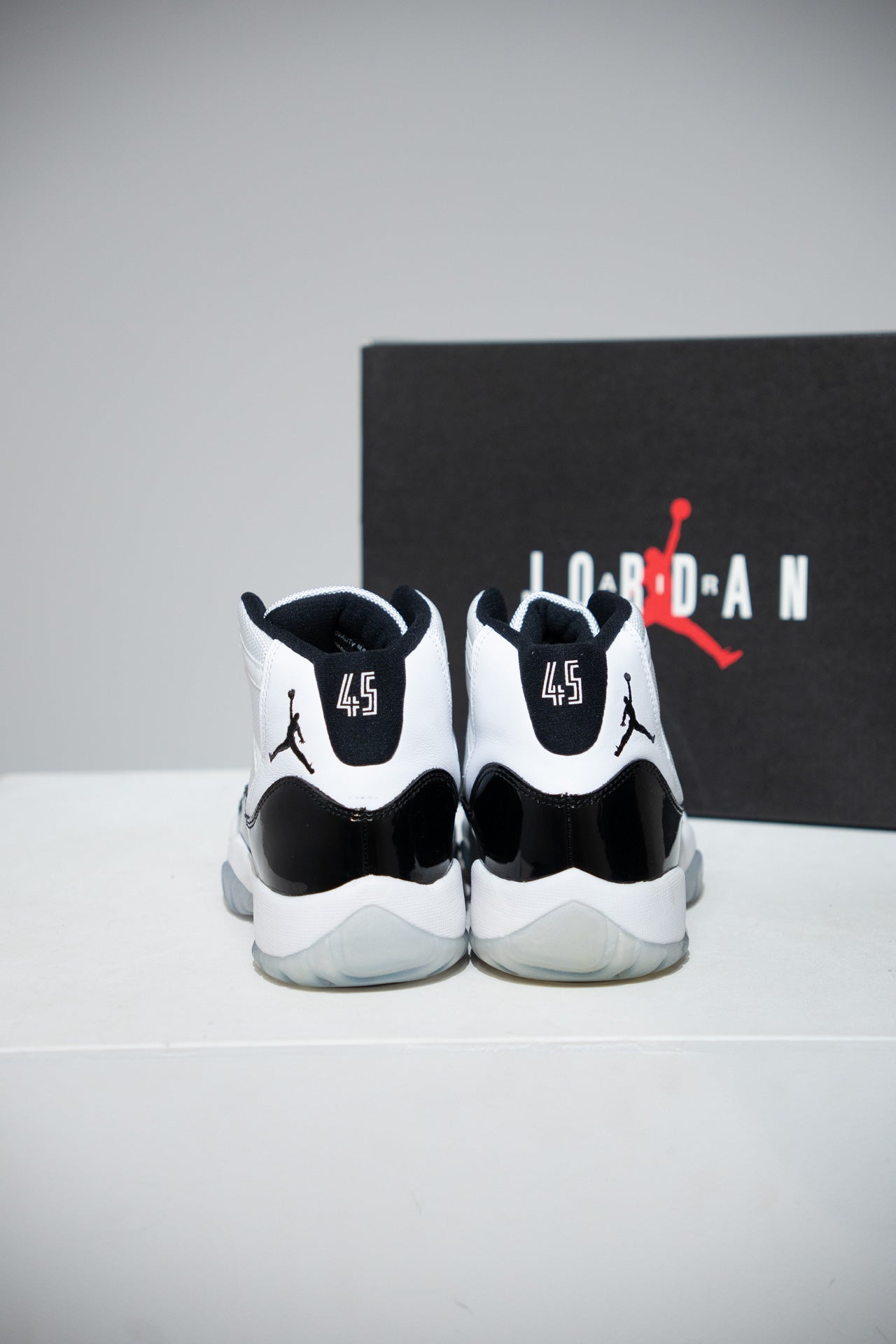 Jordan 11 Concord GS (Taille 40)