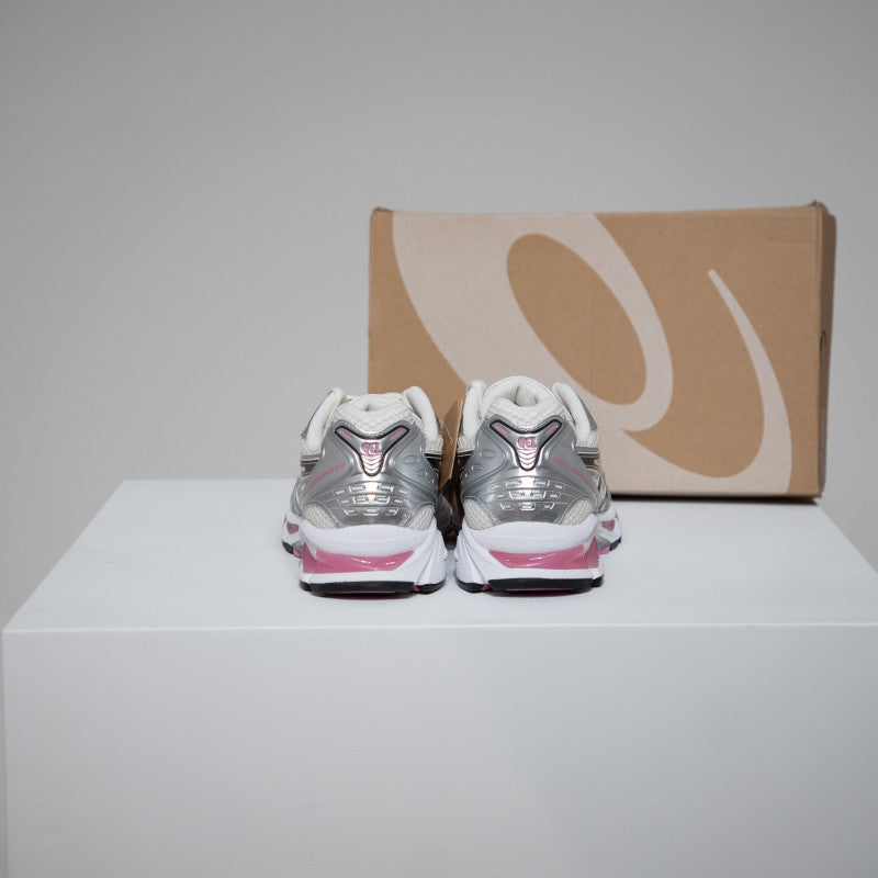 Asics Kayano 14 pink (Taille 42,5)
