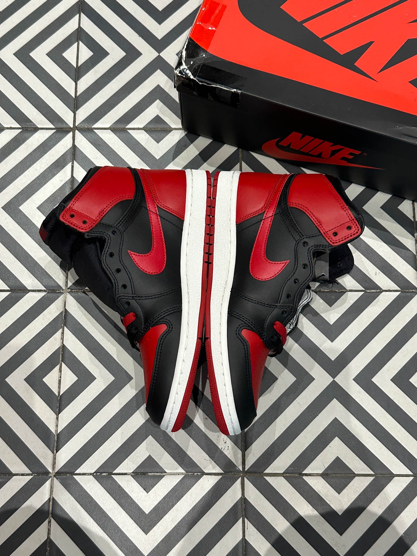 Jordan 1 High 85 Bred (Taille 40)