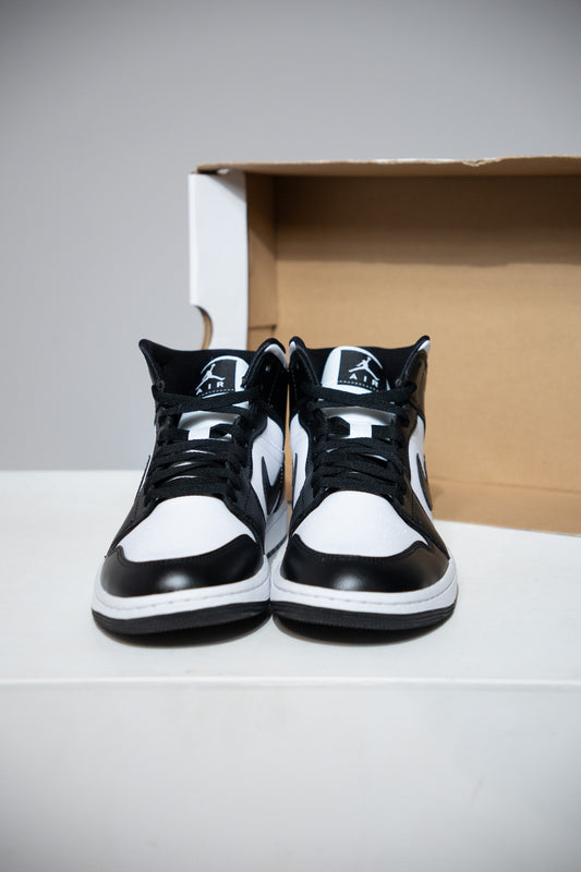 Jordan 1 Mid Black White (Taille 44)