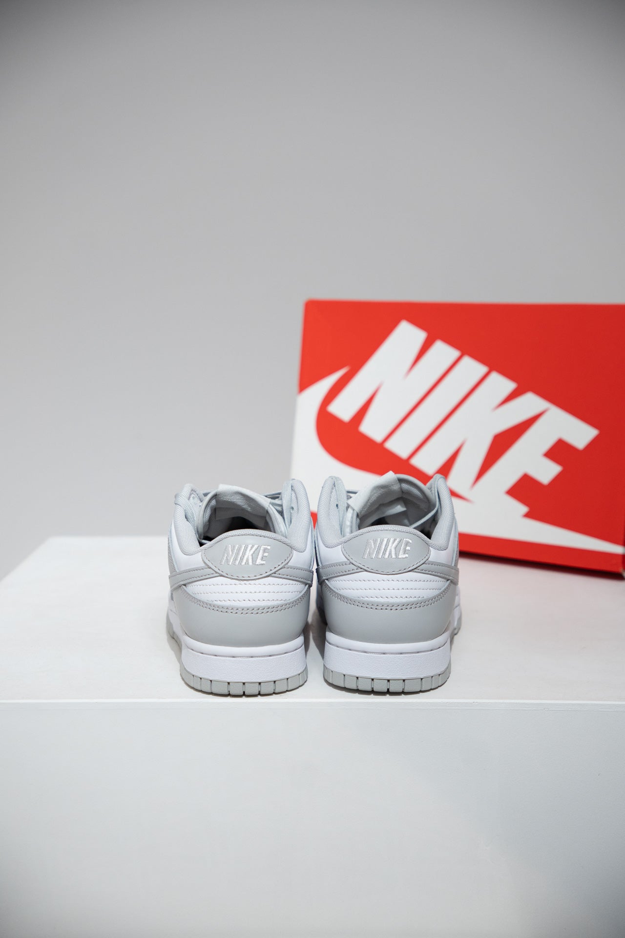 Dunk Low Photon Dust (Taille 42)