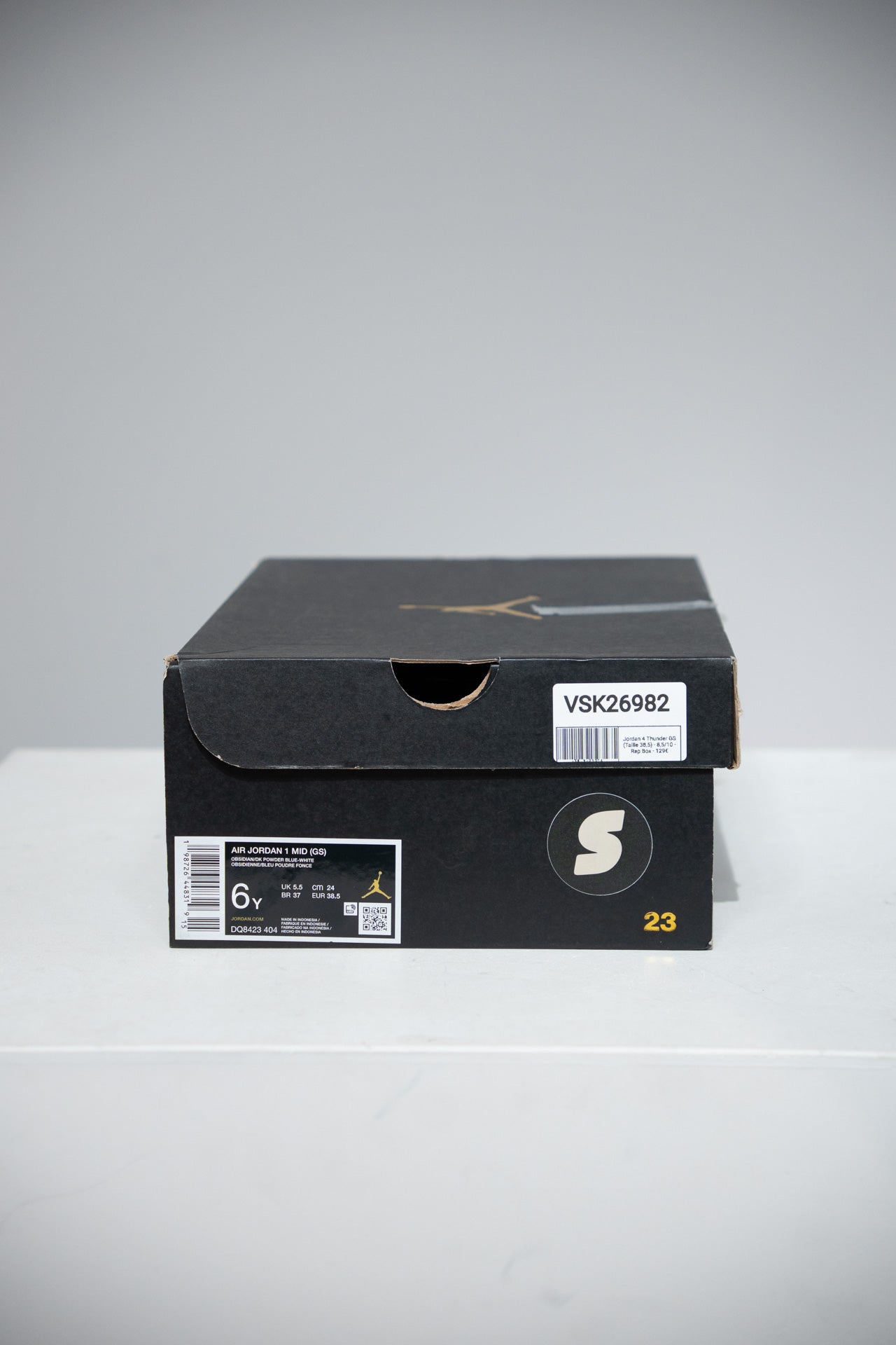 Jordan 4 Thunder GS (Taille 38,5)