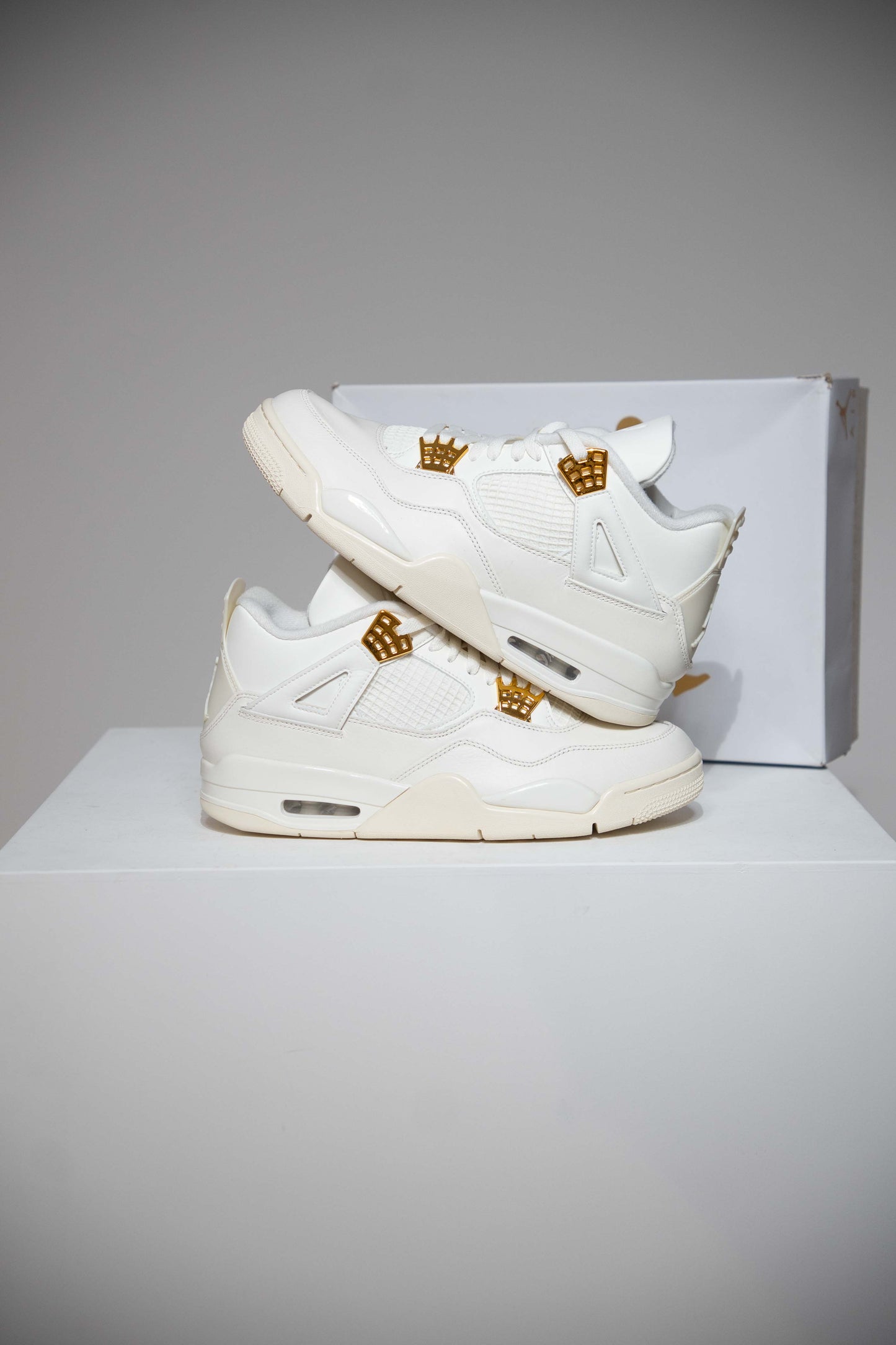 Jordan 4 Metallic Gold (Taille 42)
