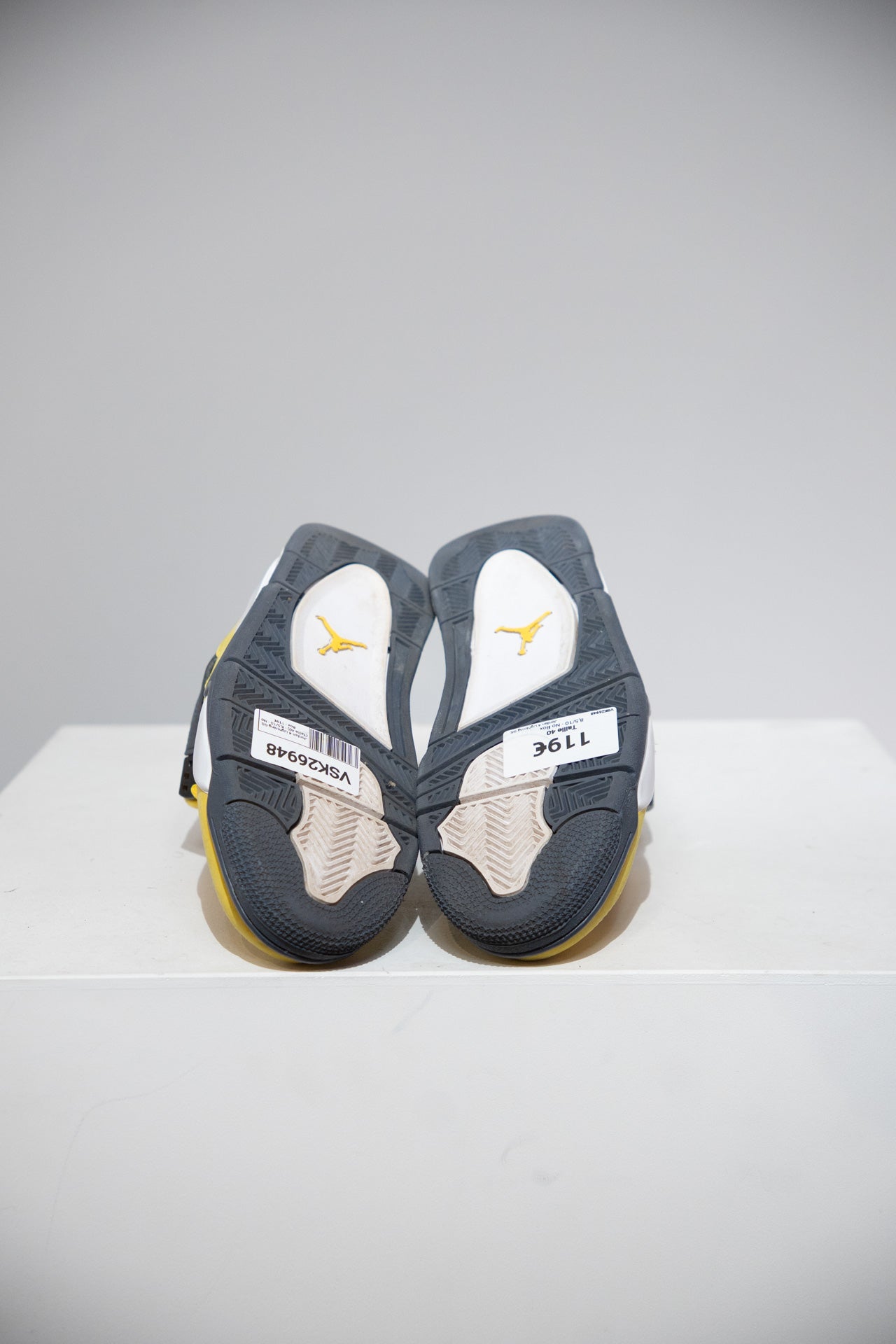 Jordan 4 Lightning GS (Taille 40)