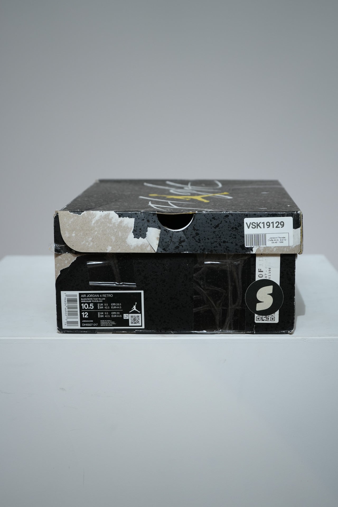 Jordan 4 Thunder (Taille 44,5)