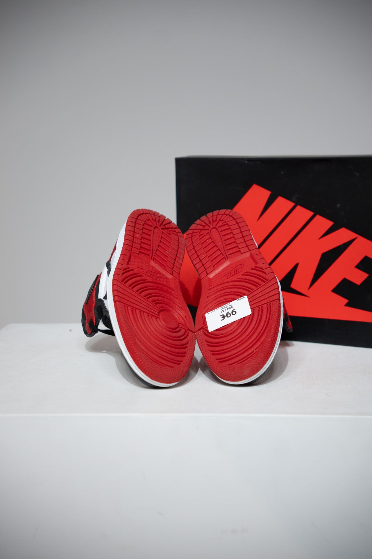 Jordan 1 High Satin Black Toe (Taille 38,5)