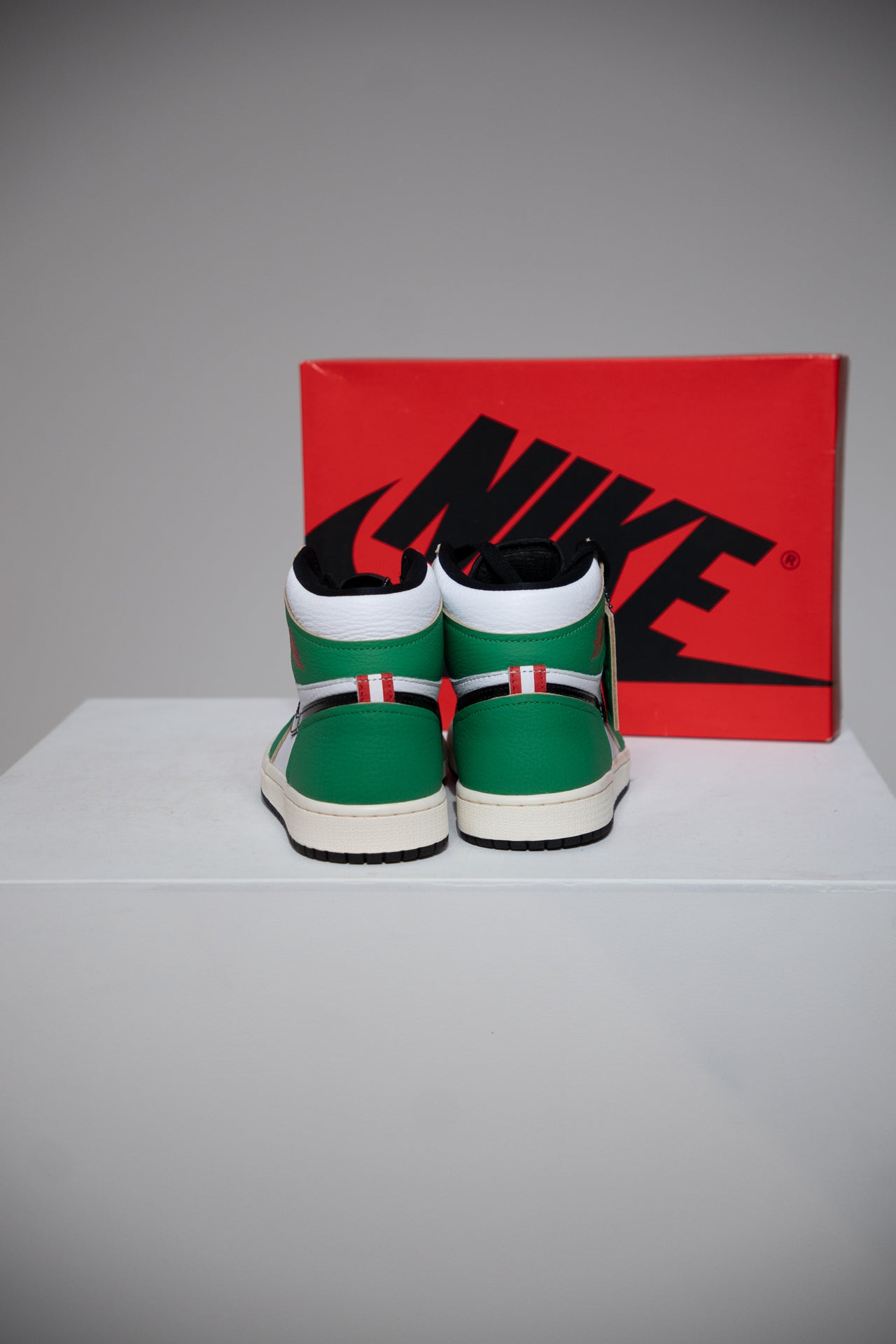 Jordan 1 High Lucky green (Taille 39)