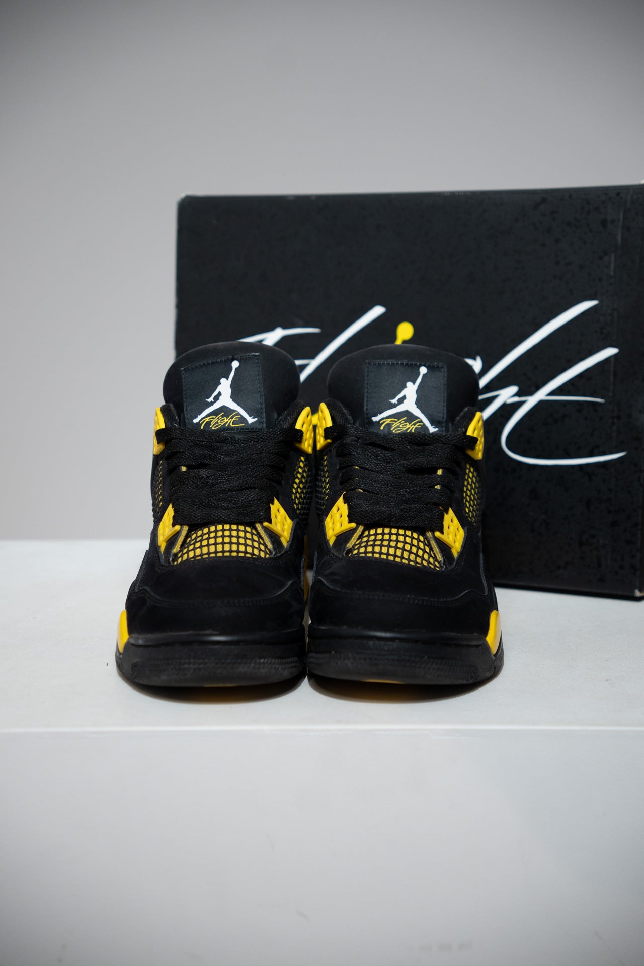 Jordan 4 Thunder (Taille 43)