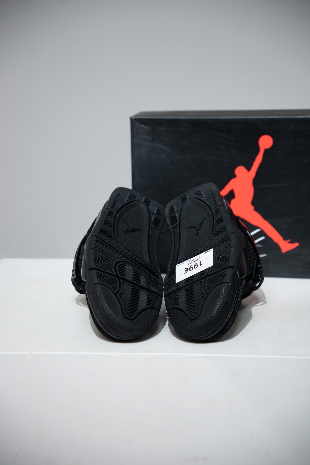 Jordan 4 Olivia Kim (Taille 37,5)