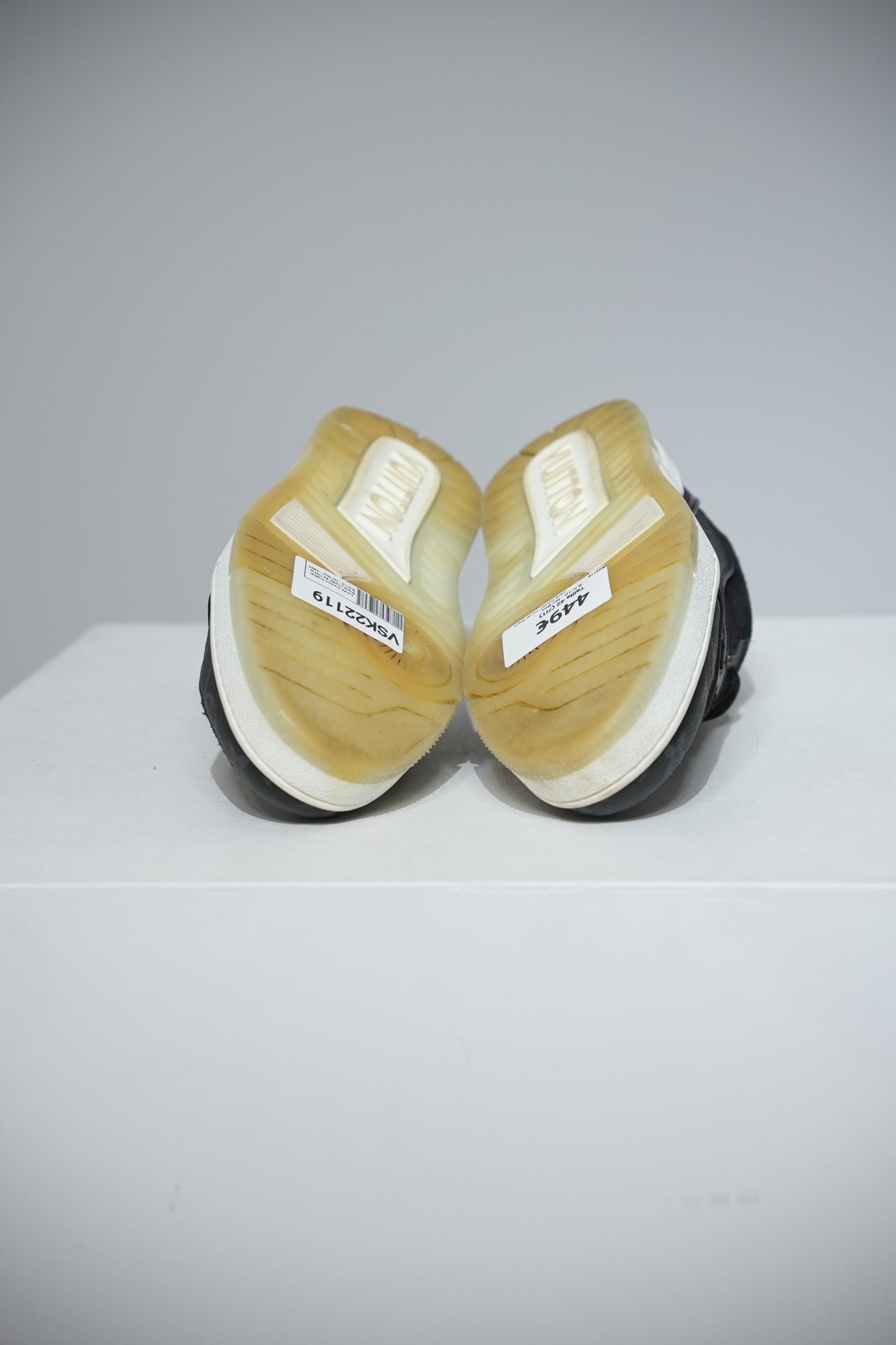 Louis Vuitton Trainer Black (Taille 42 (7IT))