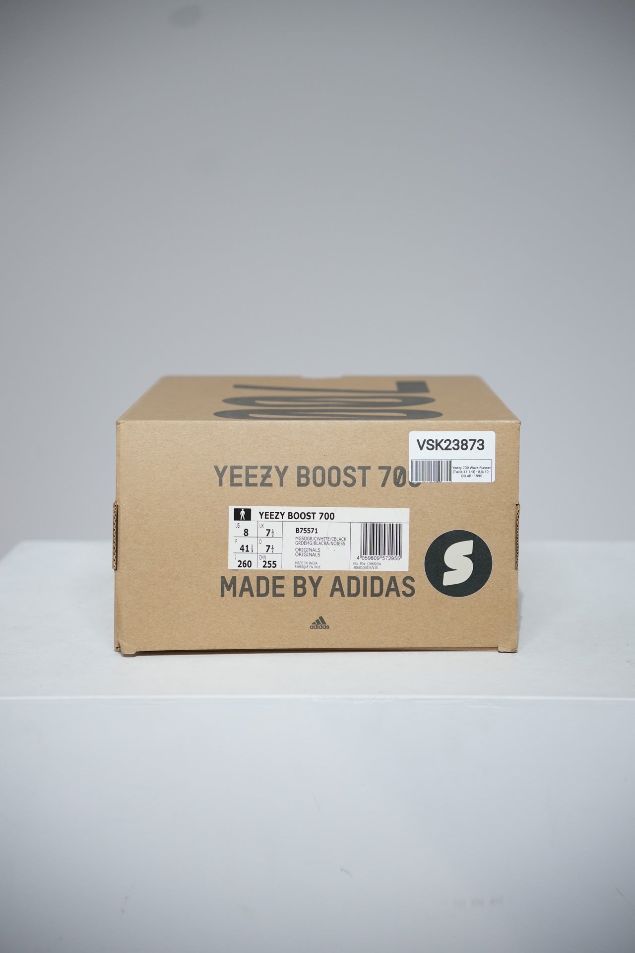 Yeezy 700 Wave Runner (Taille 41 1/3)