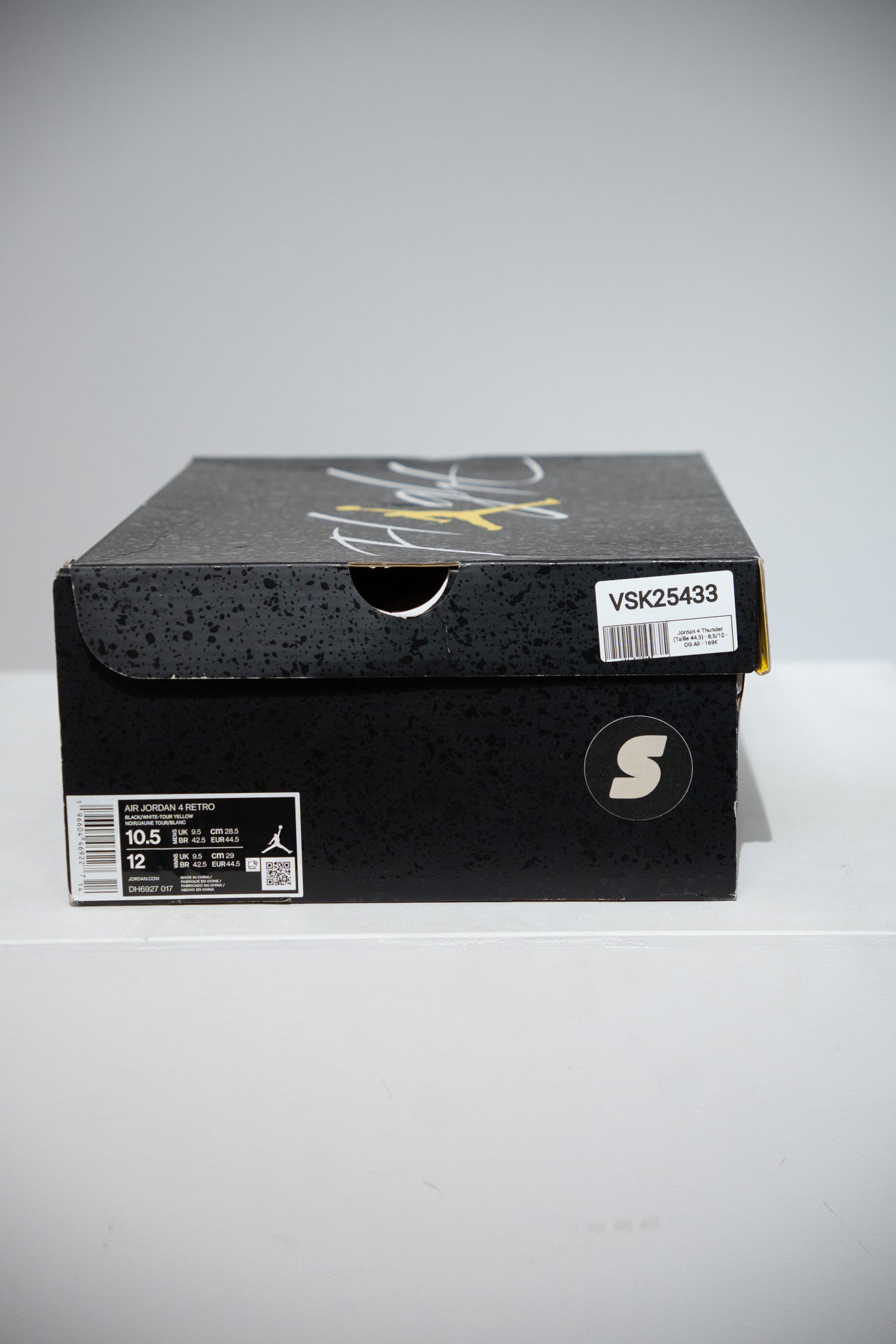 Jordan 4 Thunder (Taille 44,5)