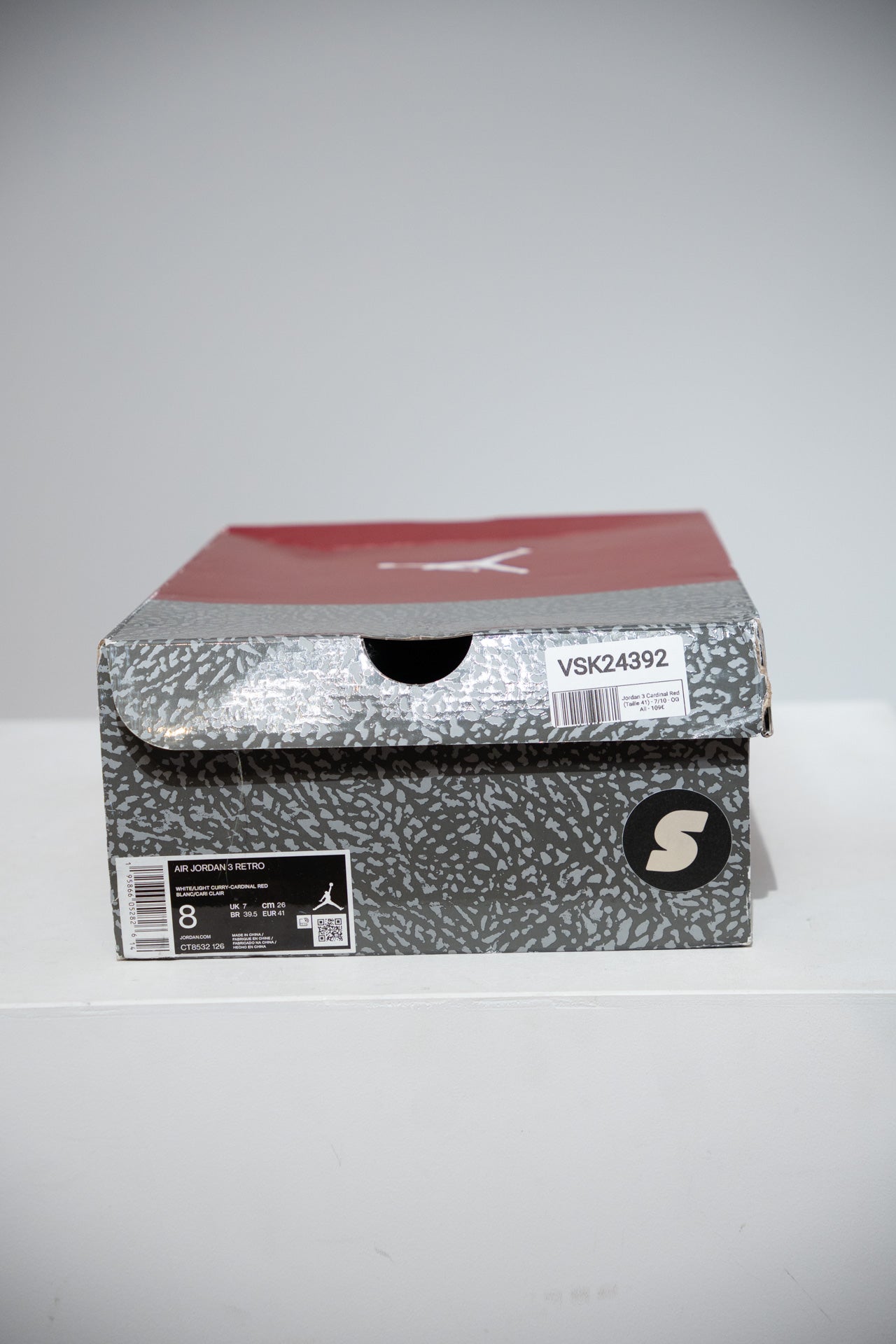 Jordan 3 Cardinal Red (Taille 41)