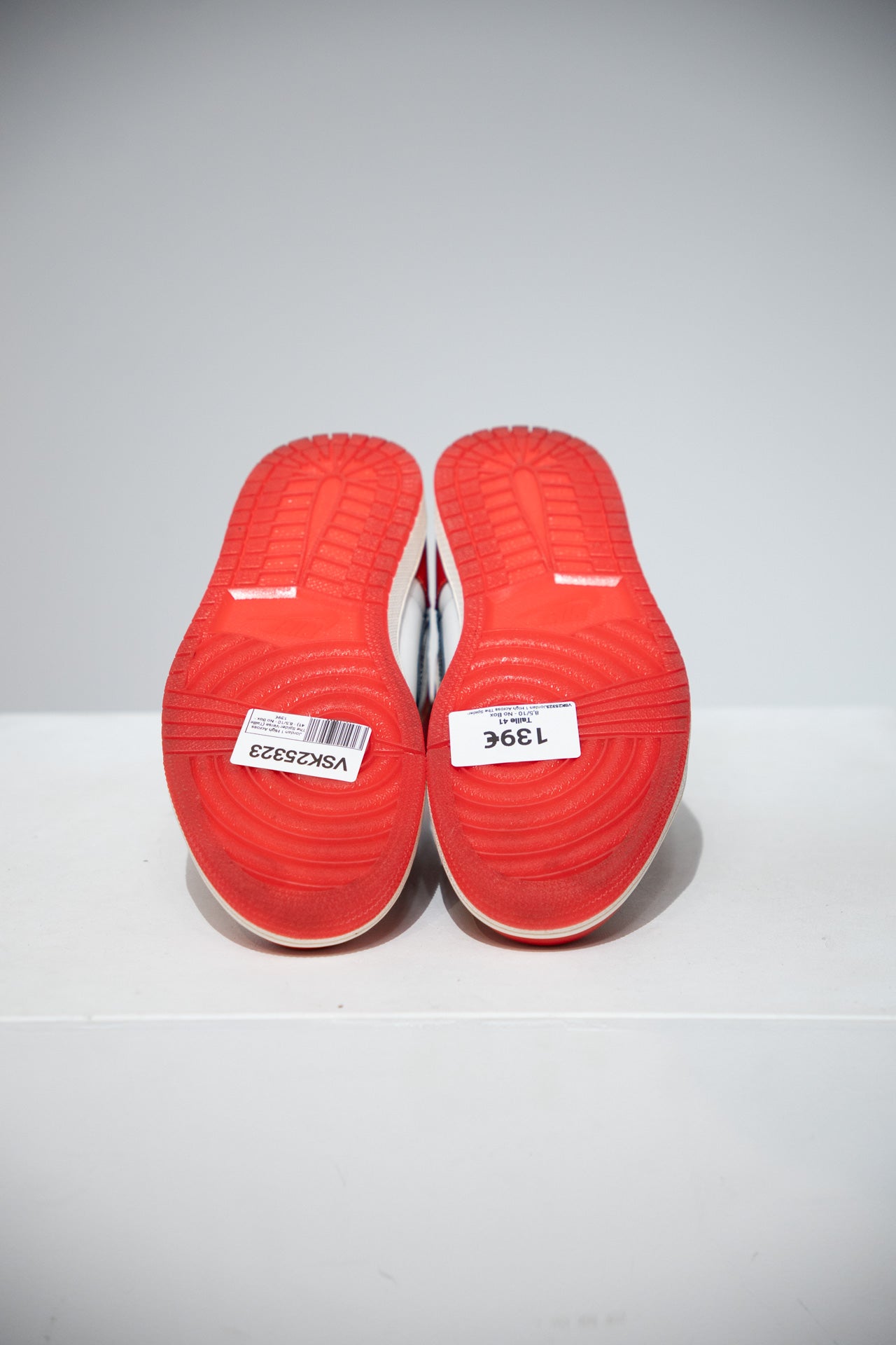 Jordan 1 High Across The Spider-Verse (Taille 41)