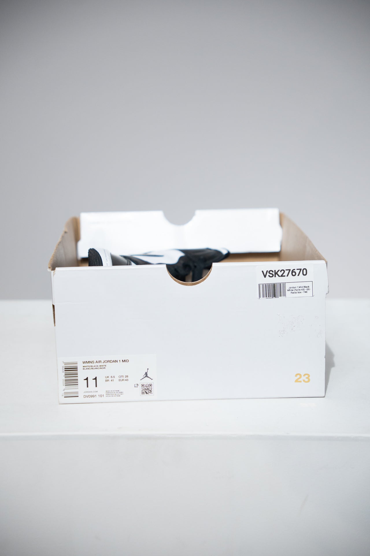 Jordan 1 Mid Black White (Taille 42,5)