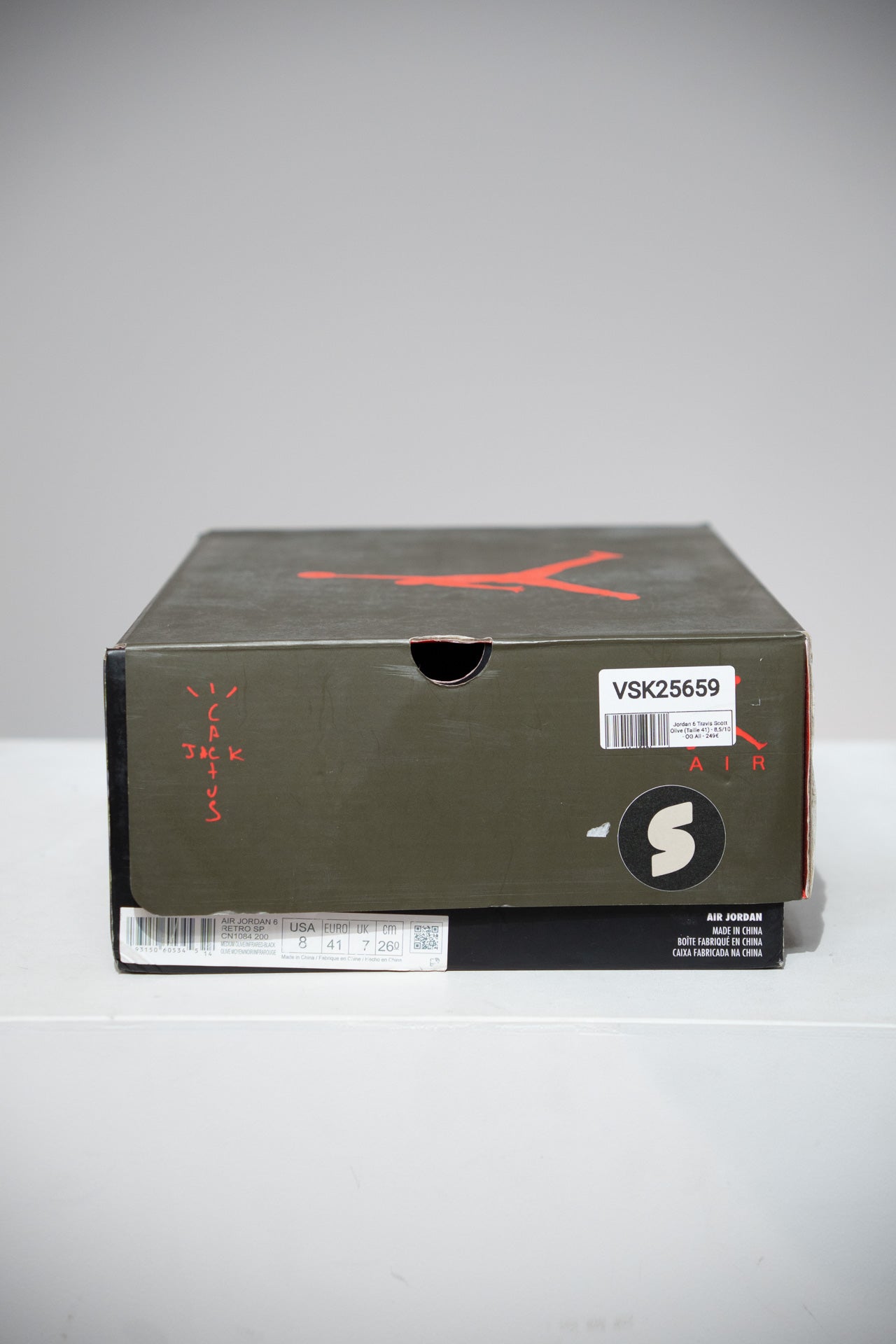 Jordan 6 Travis Scott Olive (Taille 41)