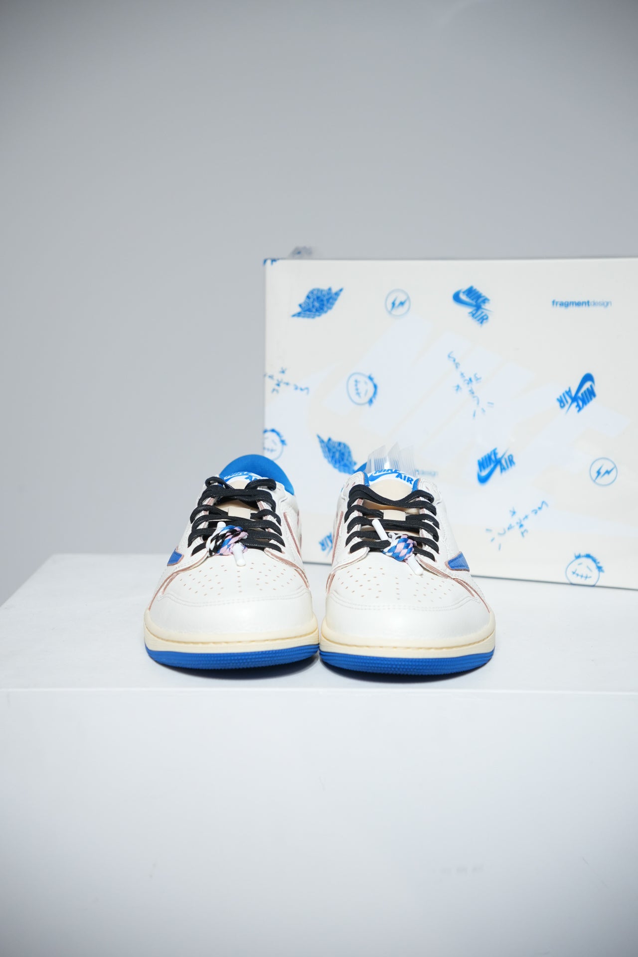 Jordan 1 Low Travis Scott Fragment 2025 (Taille 42,5)
