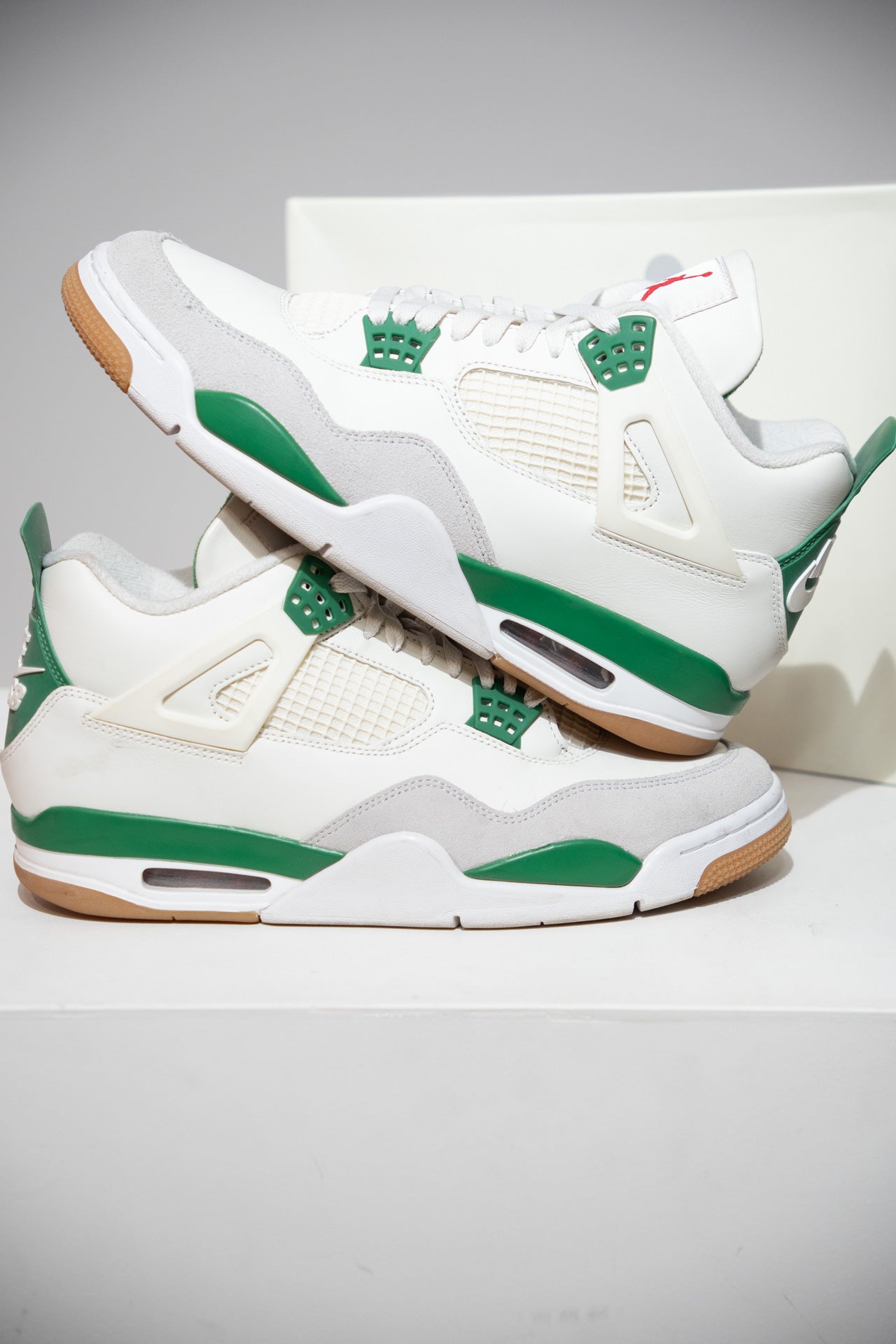 Jordan 4 SB pine Green (Taille 45)