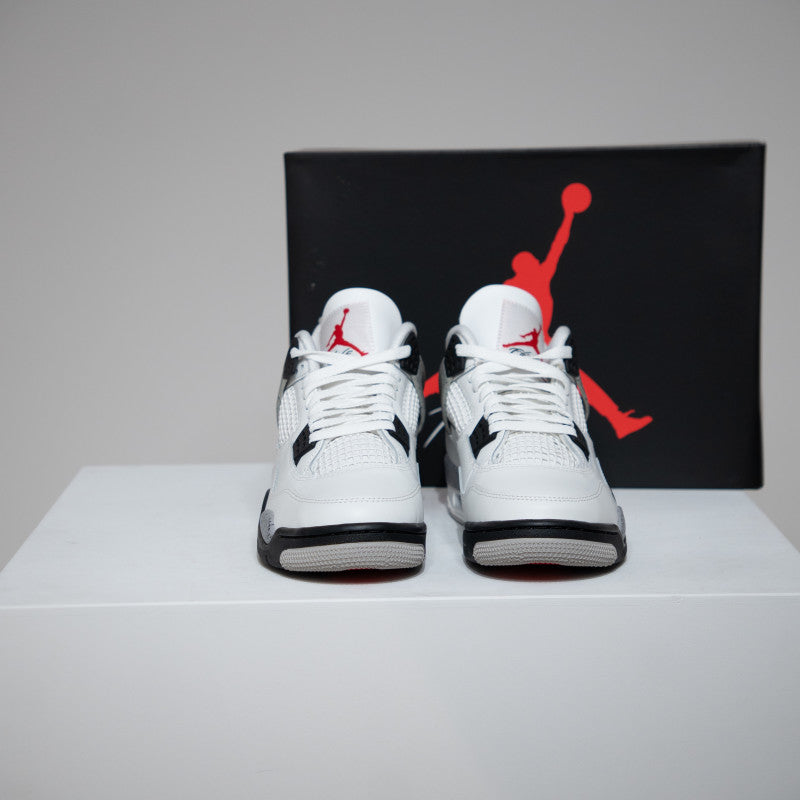 Jordan 4 White Cement 2025 (Taille 45,5)