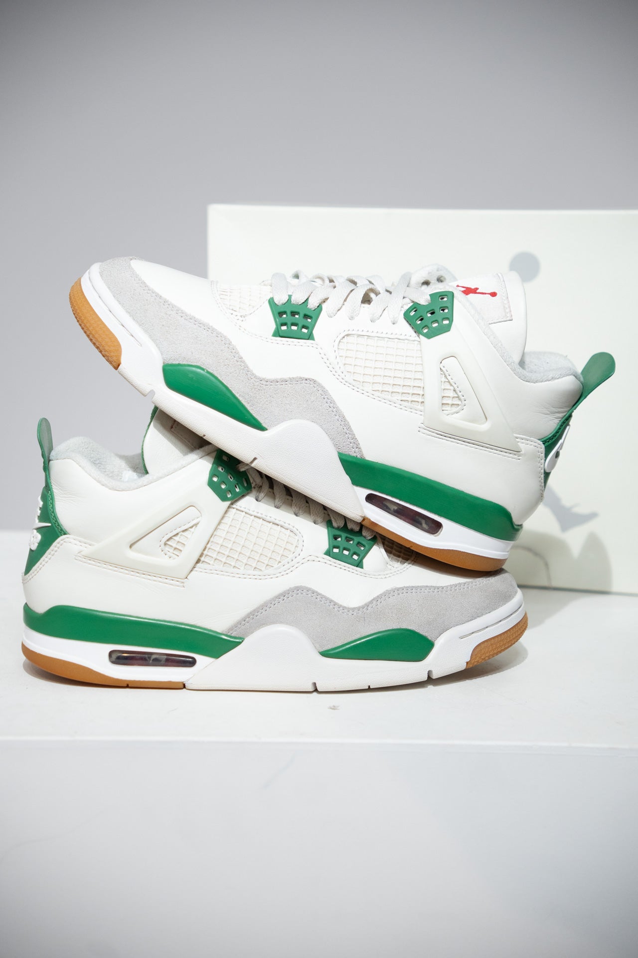 Jordan 4 SB pine Green (Taille 41)